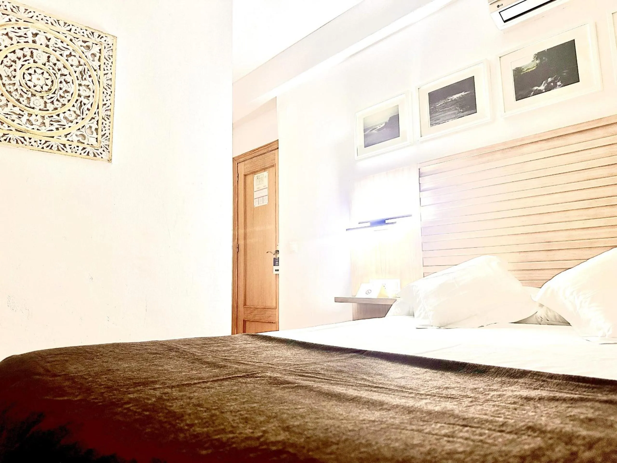 Bedroom, Bed in Arriadh