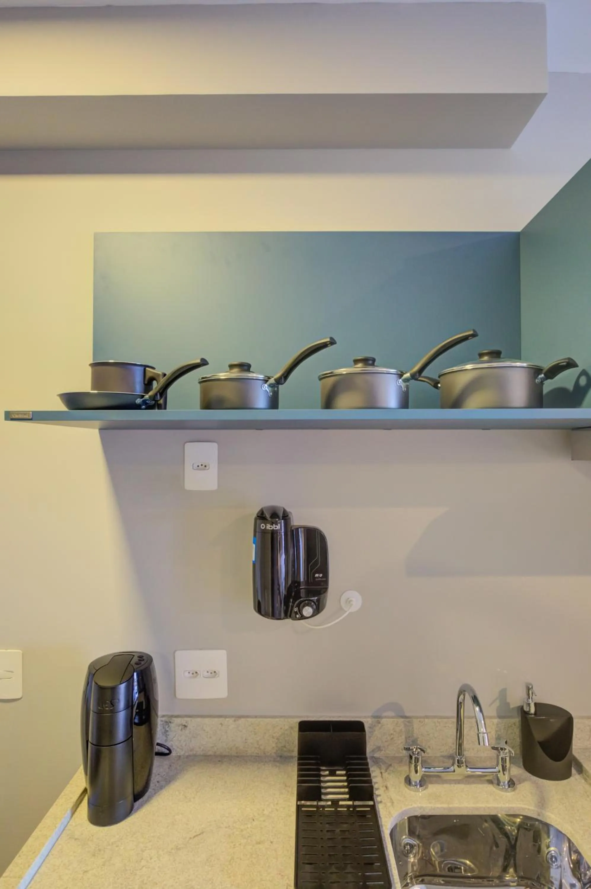 kitchen in Roomo Brooklin Morumbi Residencial