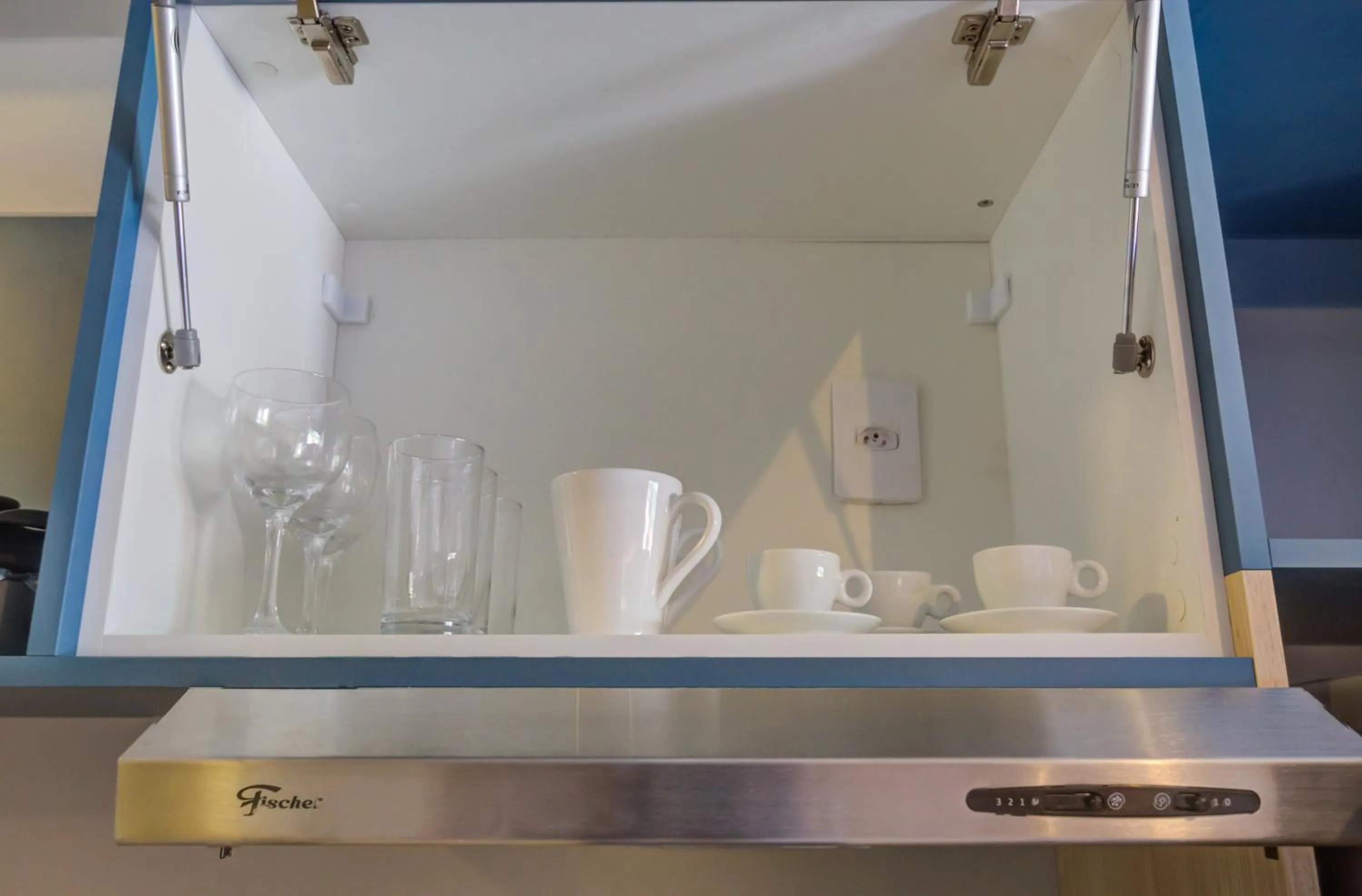 microwave in Roomo Brooklin Morumbi Residencial