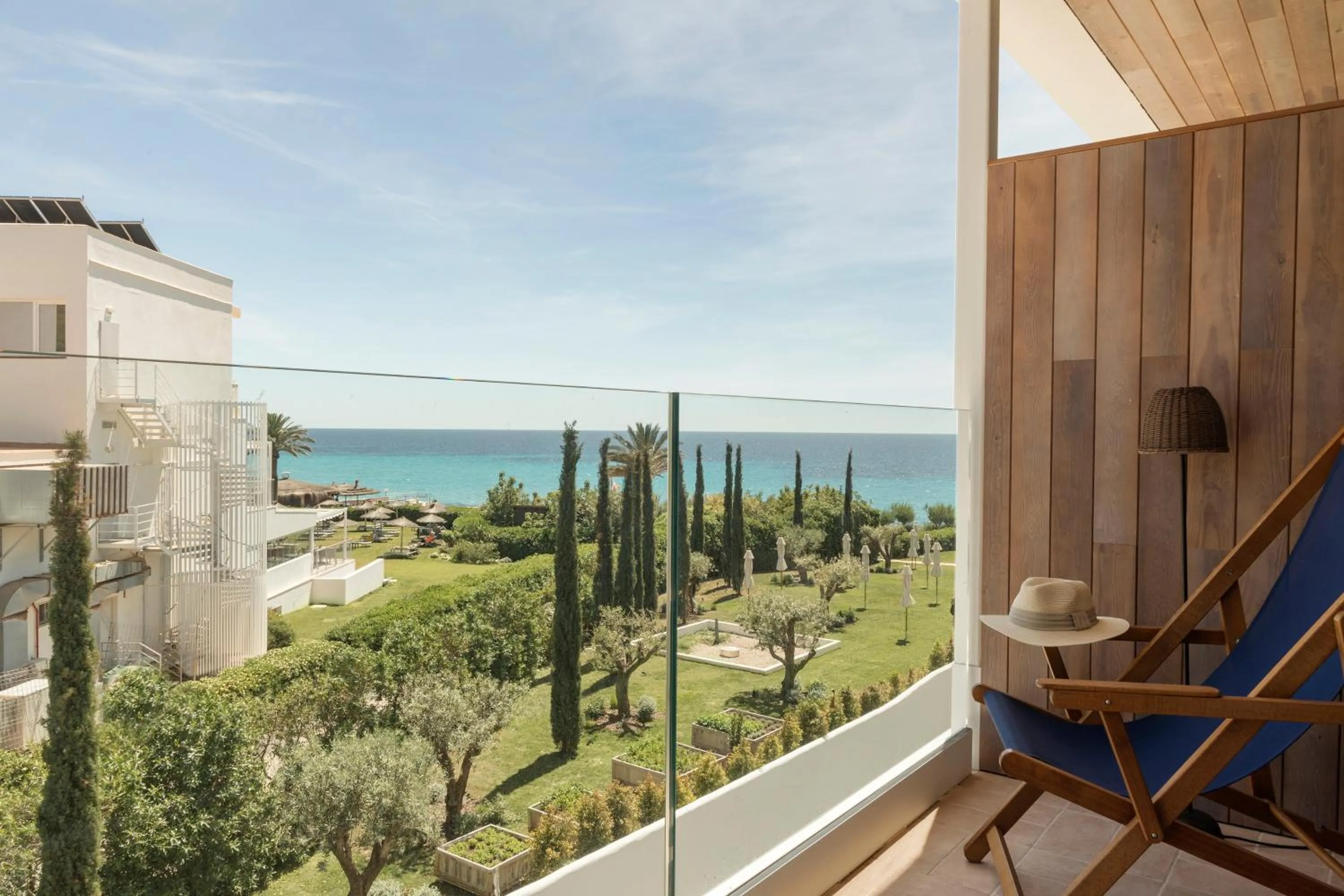 Day in Villa Le Blanc, a Gran Meliá Hotel - The Leading Hotels of The World
