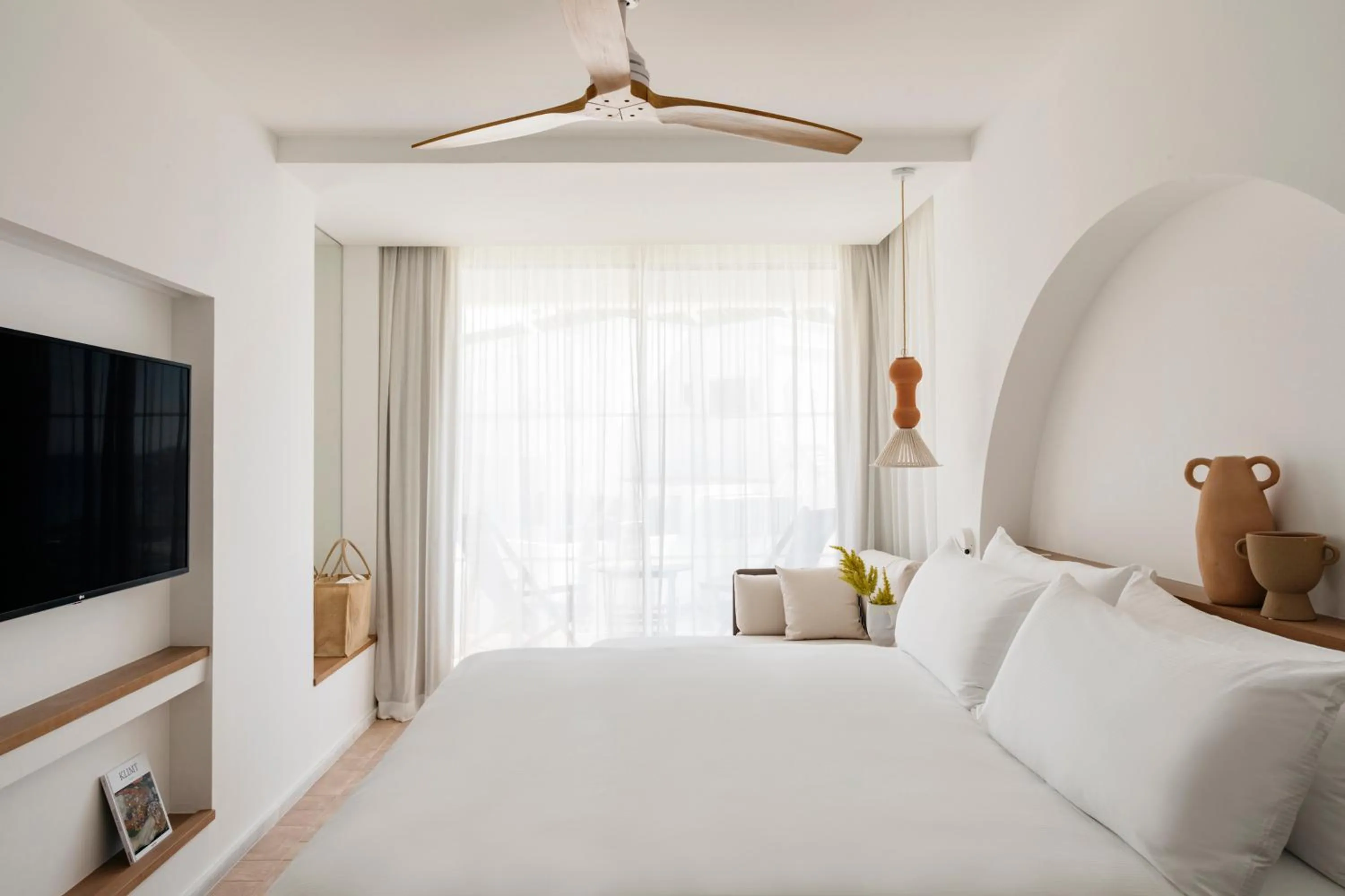 Bed in Villa Le Blanc, a Gran Meliá Hotel - The Leading Hotels of The World