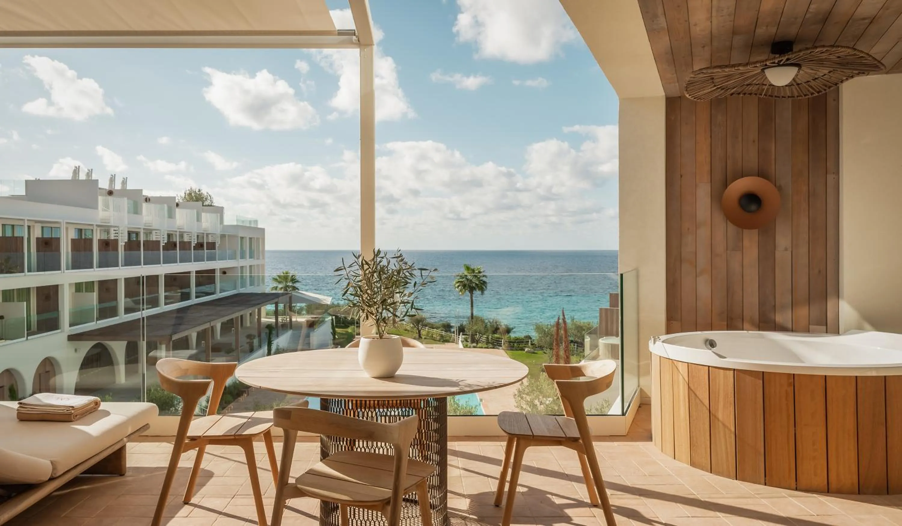 Day in Villa Le Blanc, a Gran Meliá Hotel - The Leading Hotels of The World