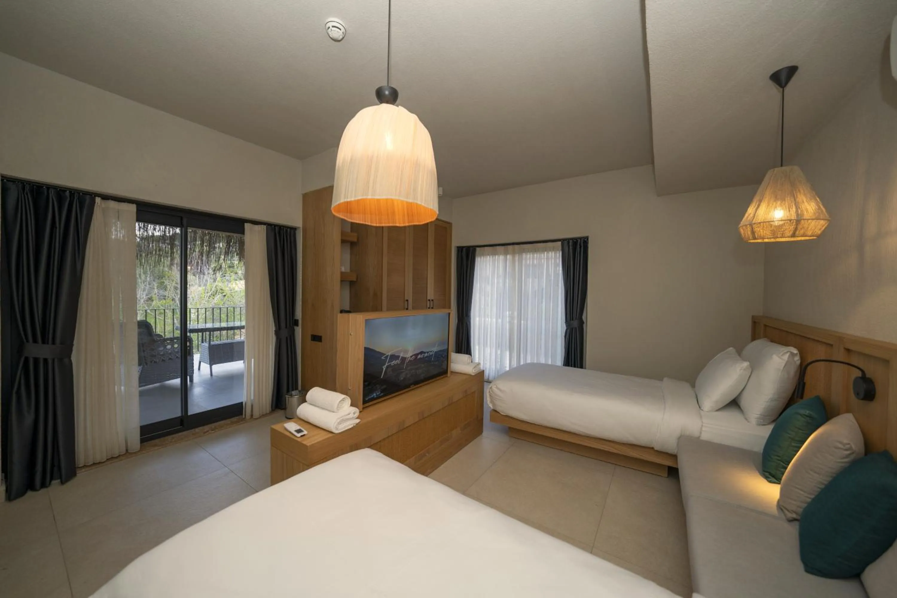 Bedroom, Bed in Kairos Valley Wellness & Longevity