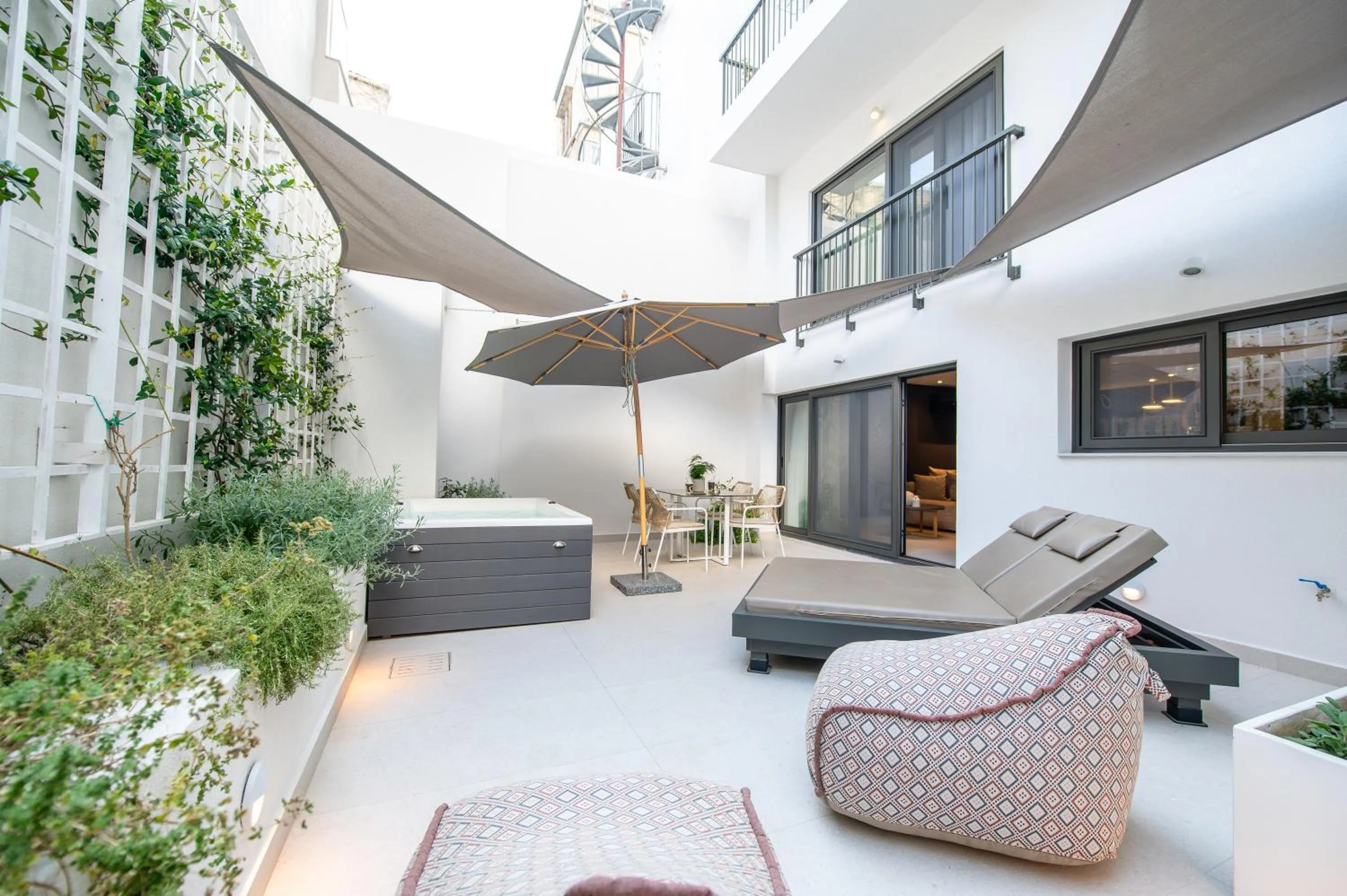 Patio in Porta Suites