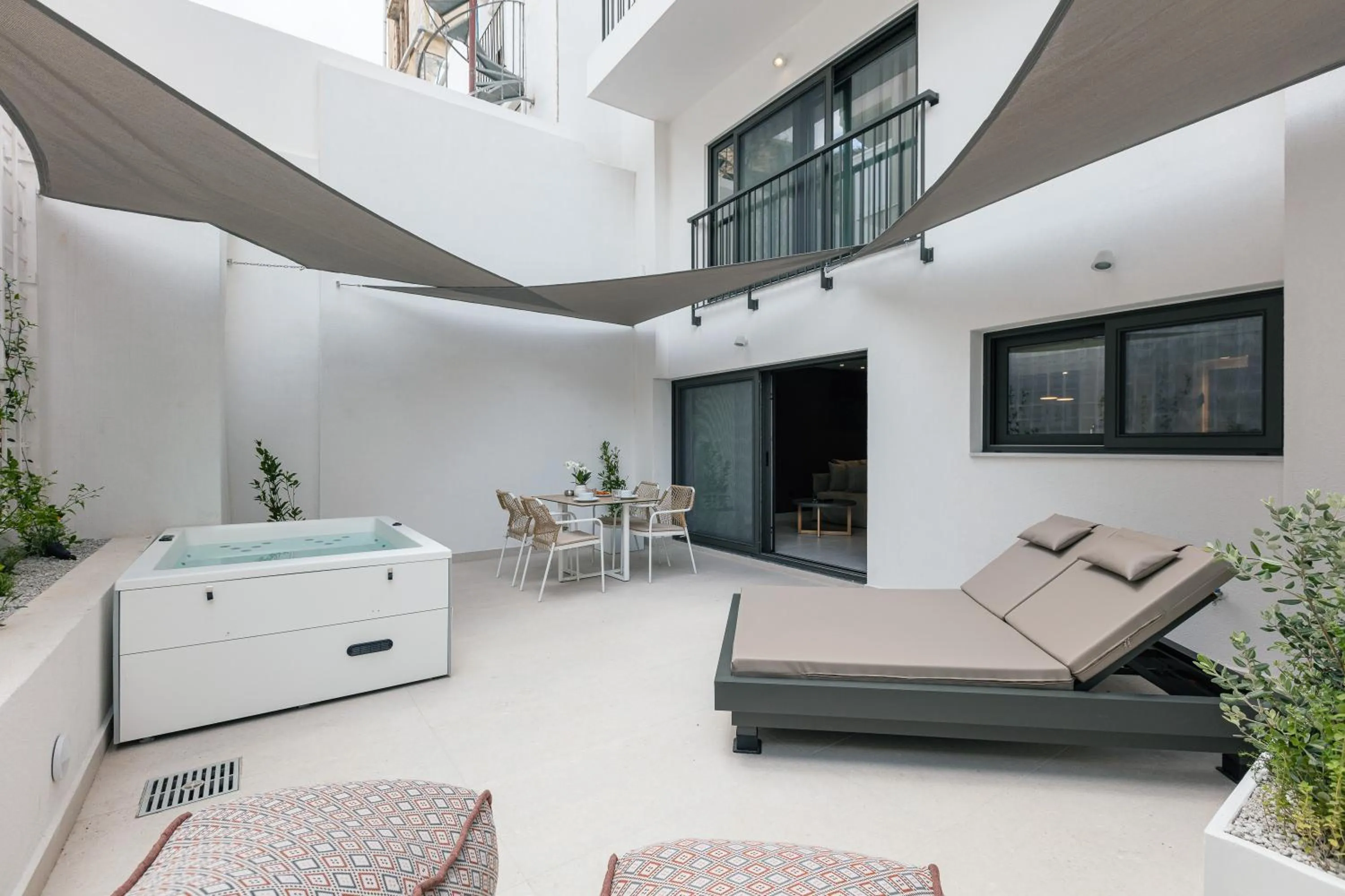 Patio in Porta Suites