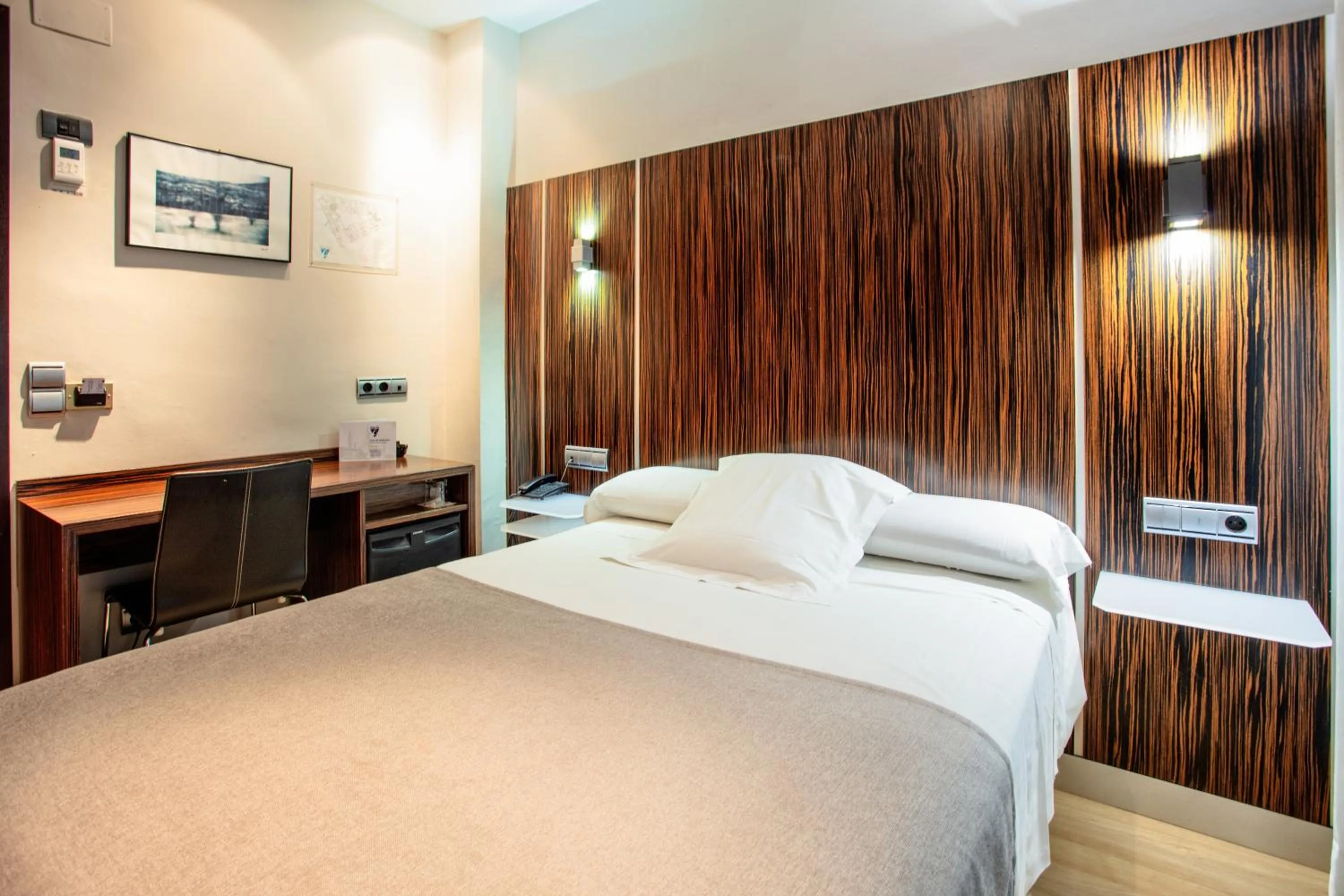 Bed in Hotel Gran Via