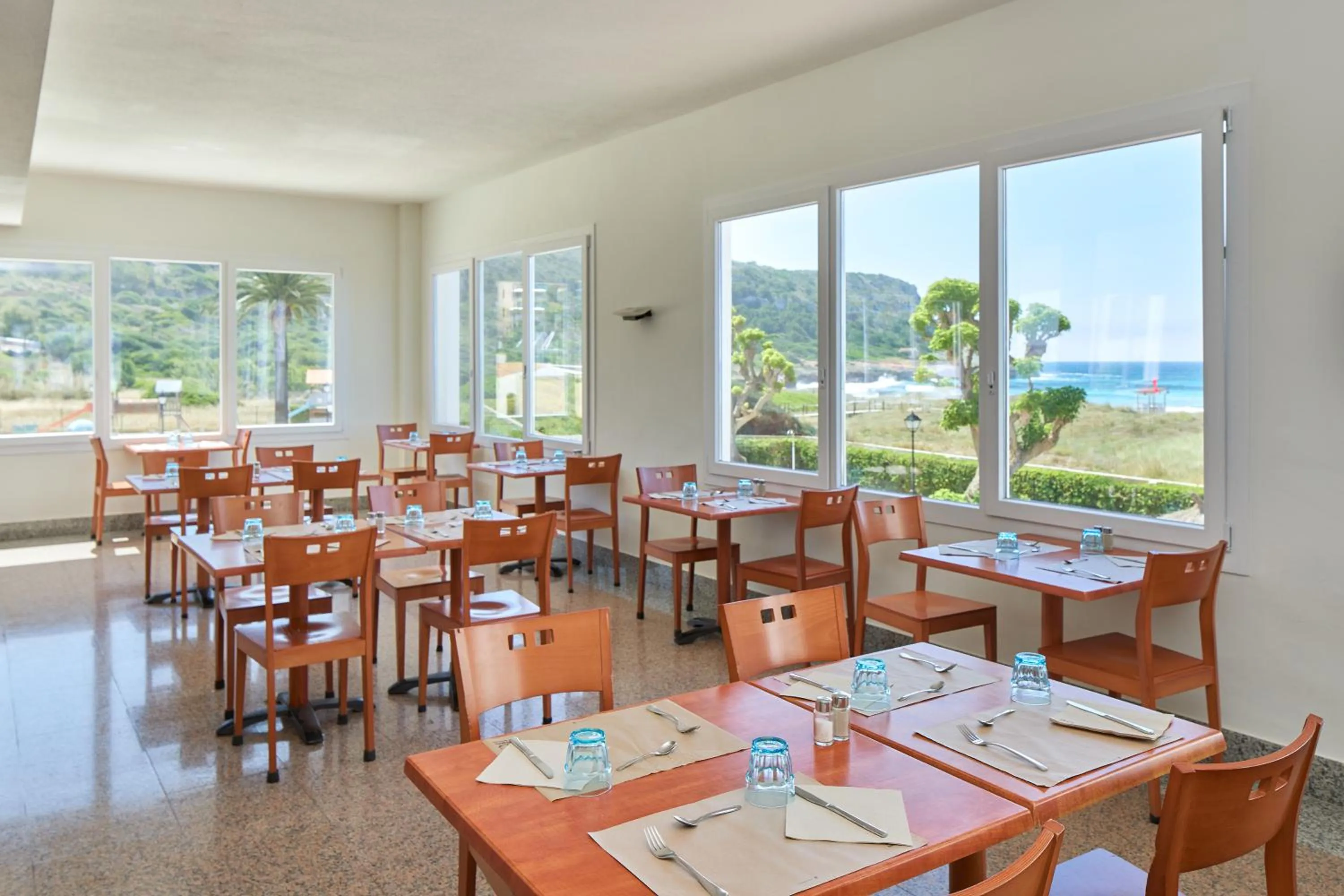 Restaurant/places to eat in Sol Milanos Pingüinos