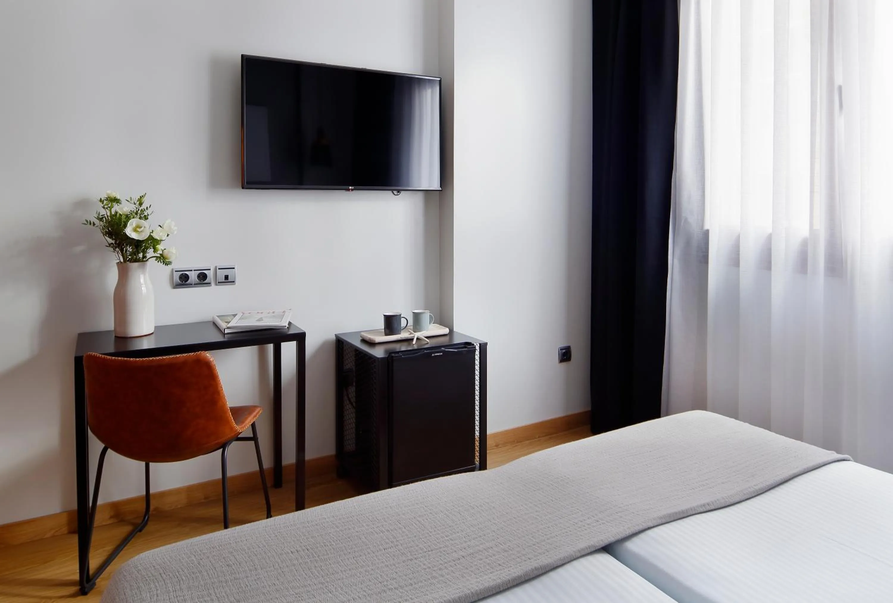 TV and multimedia, Bed in Hotel Marqués, Blue Hoteles