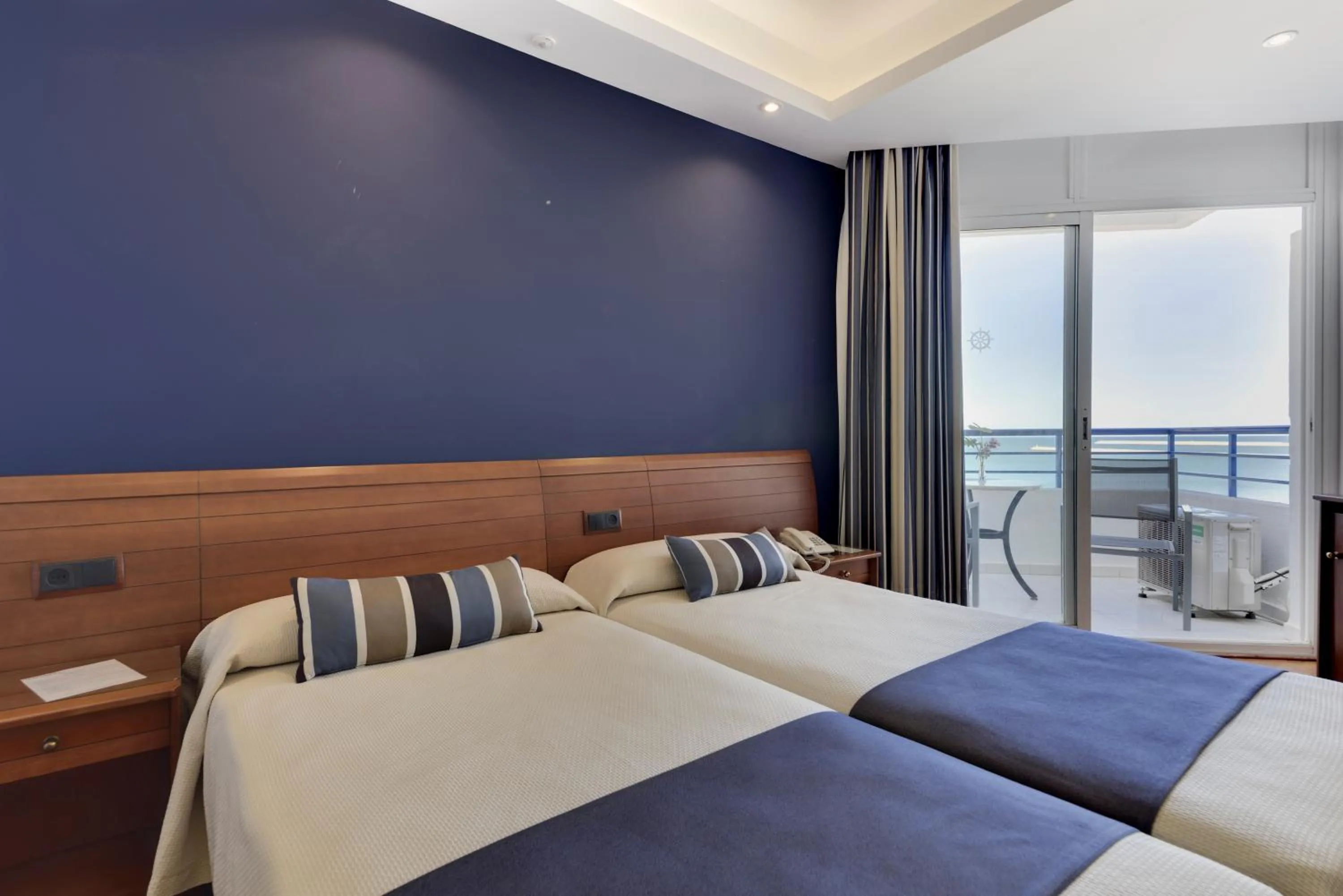 Single Room with Sea View in Hotel Puerto Bahía & Spa