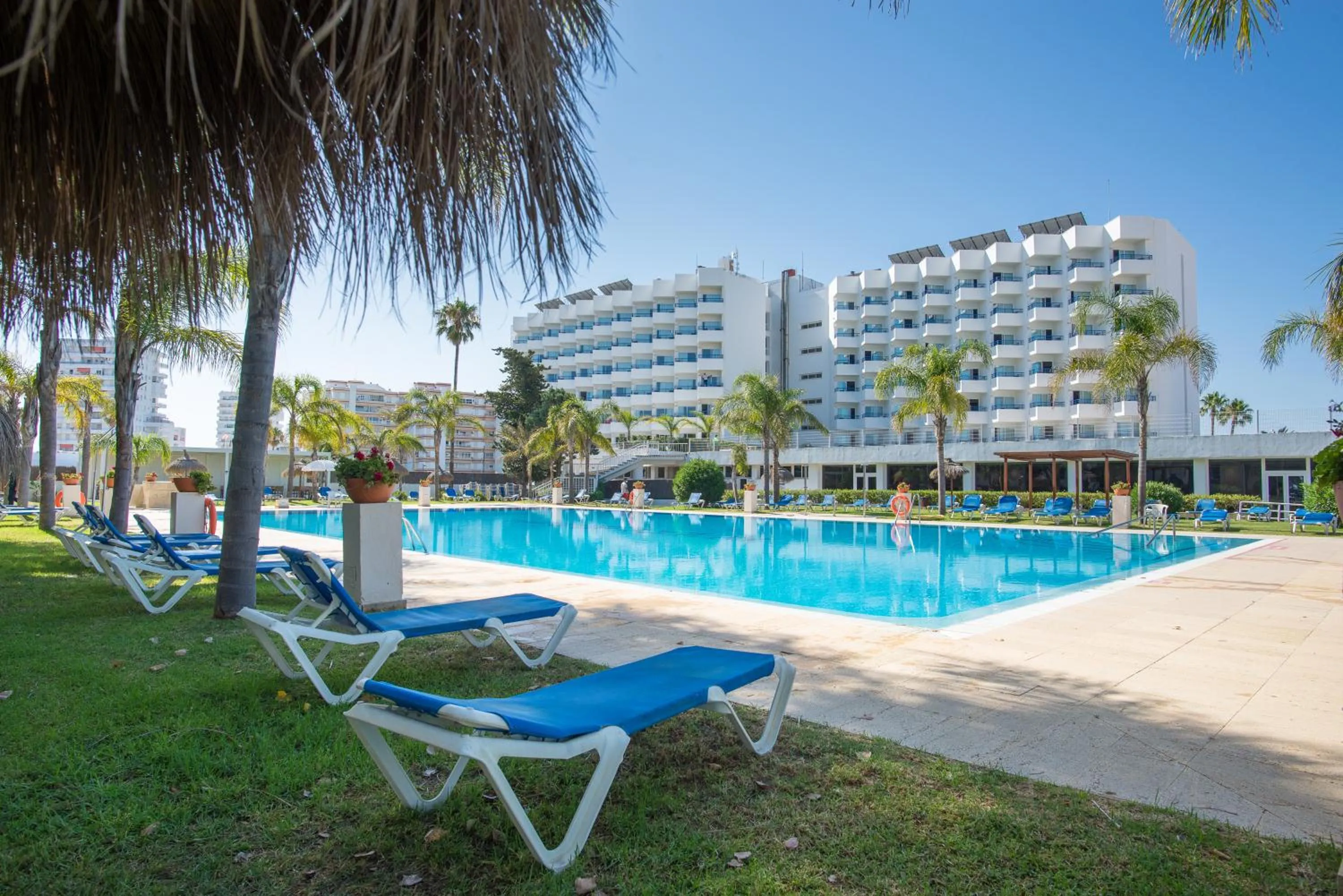 Swimming pool in Hotel Puerto Bahía & Spa