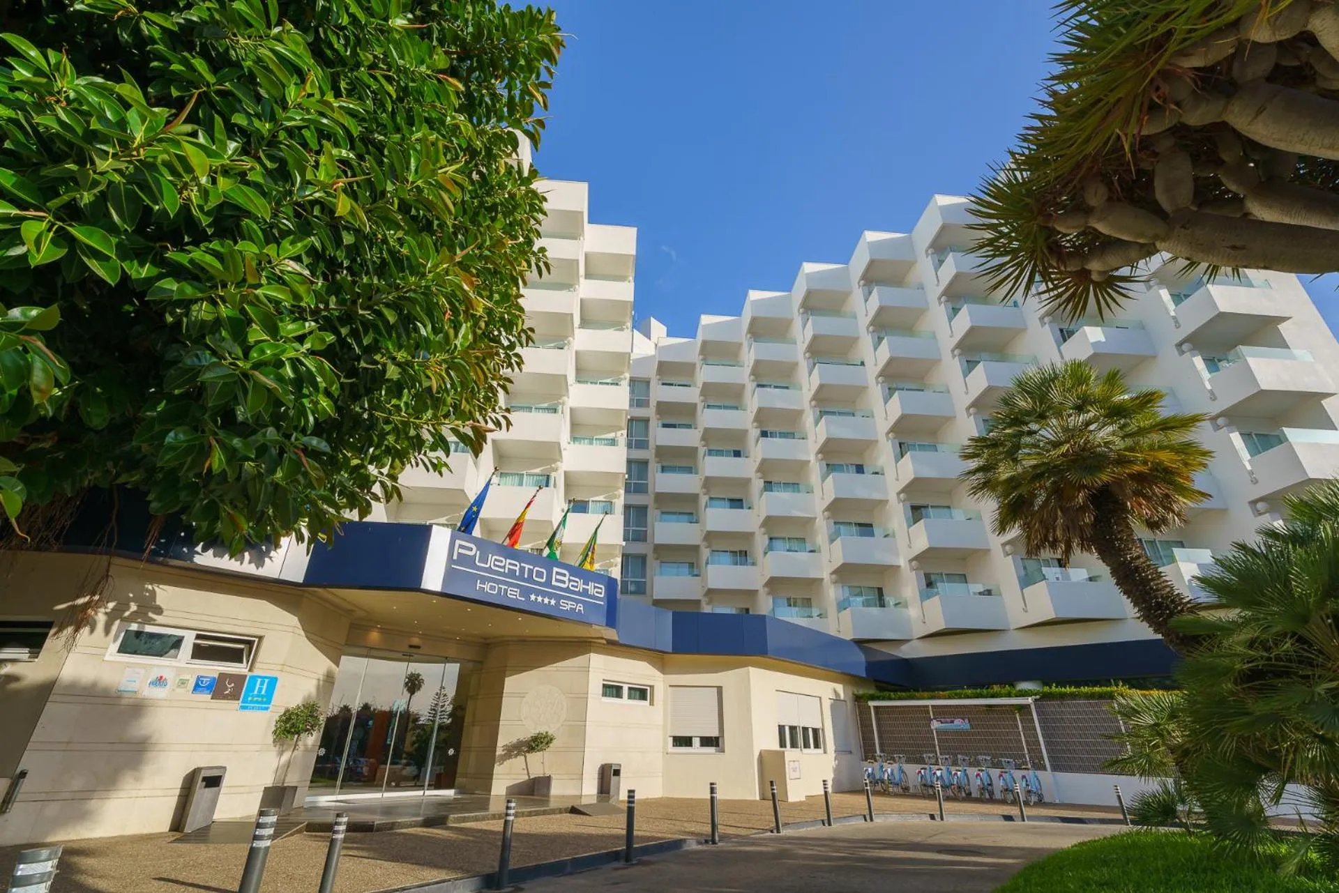 Property building in Hotel Puerto Bahía & Spa
