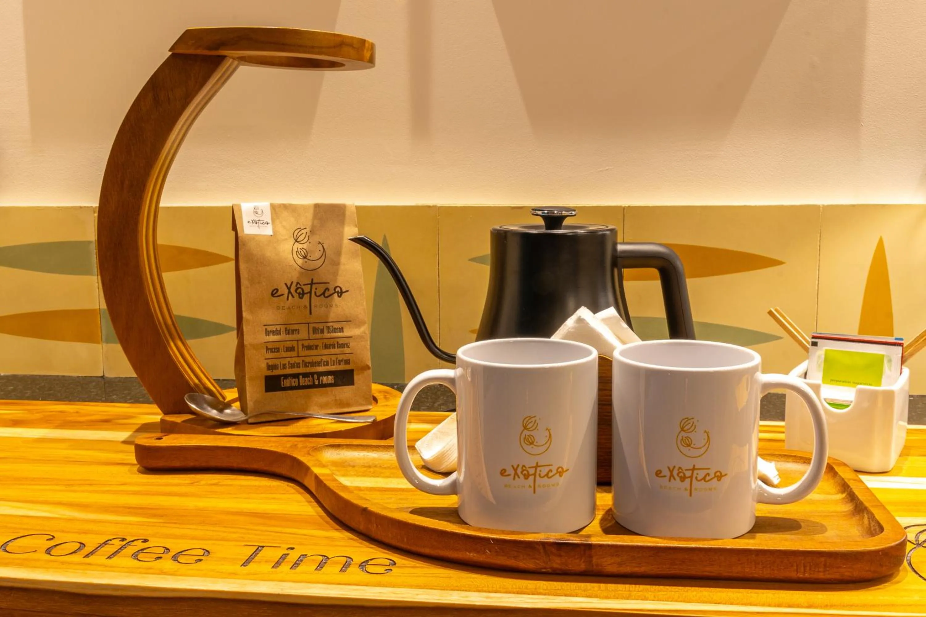 Coffee/tea facilities in Exōtico Beach Hotel