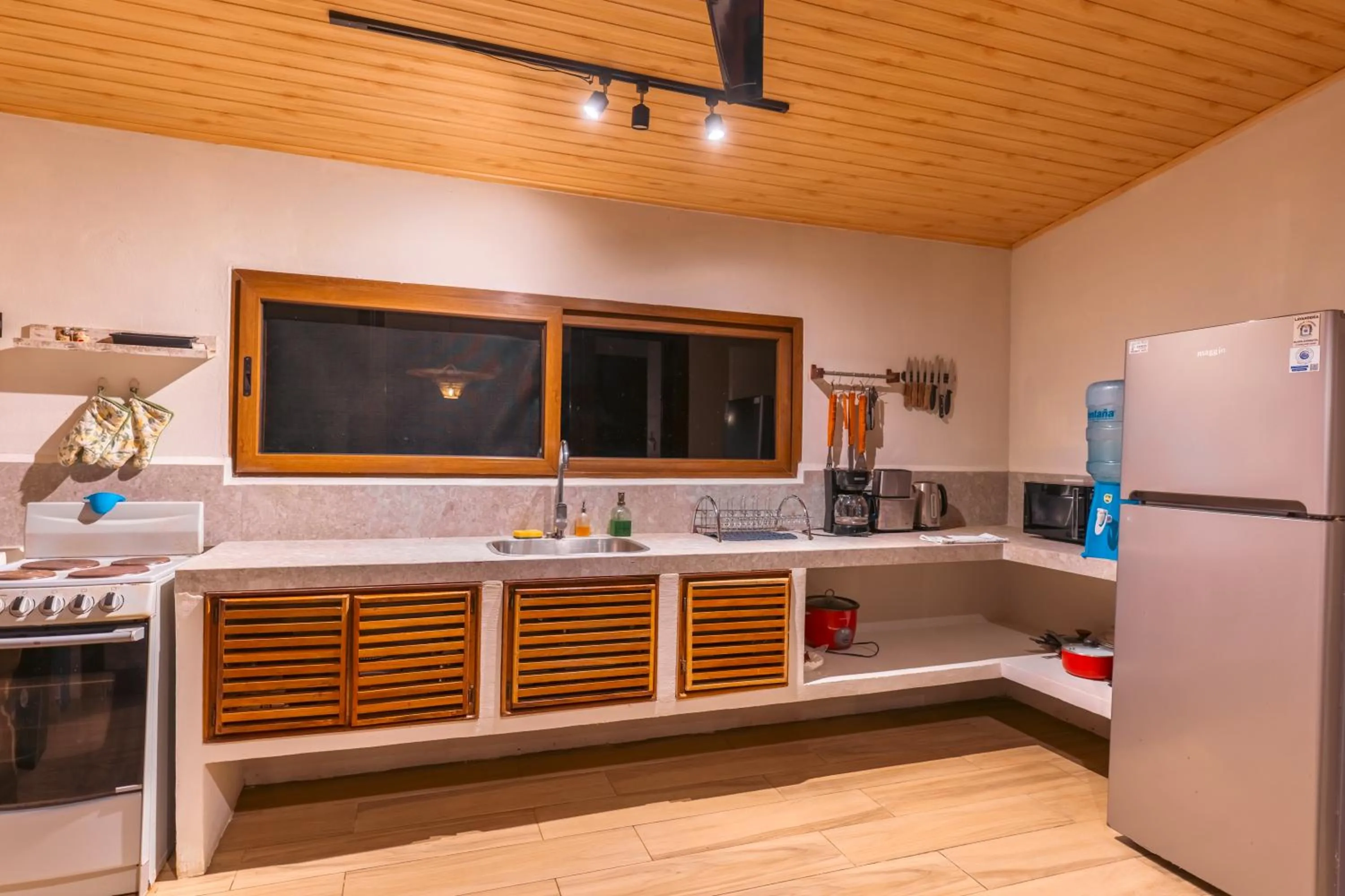 kitchen in Exōtico Beach Hotel