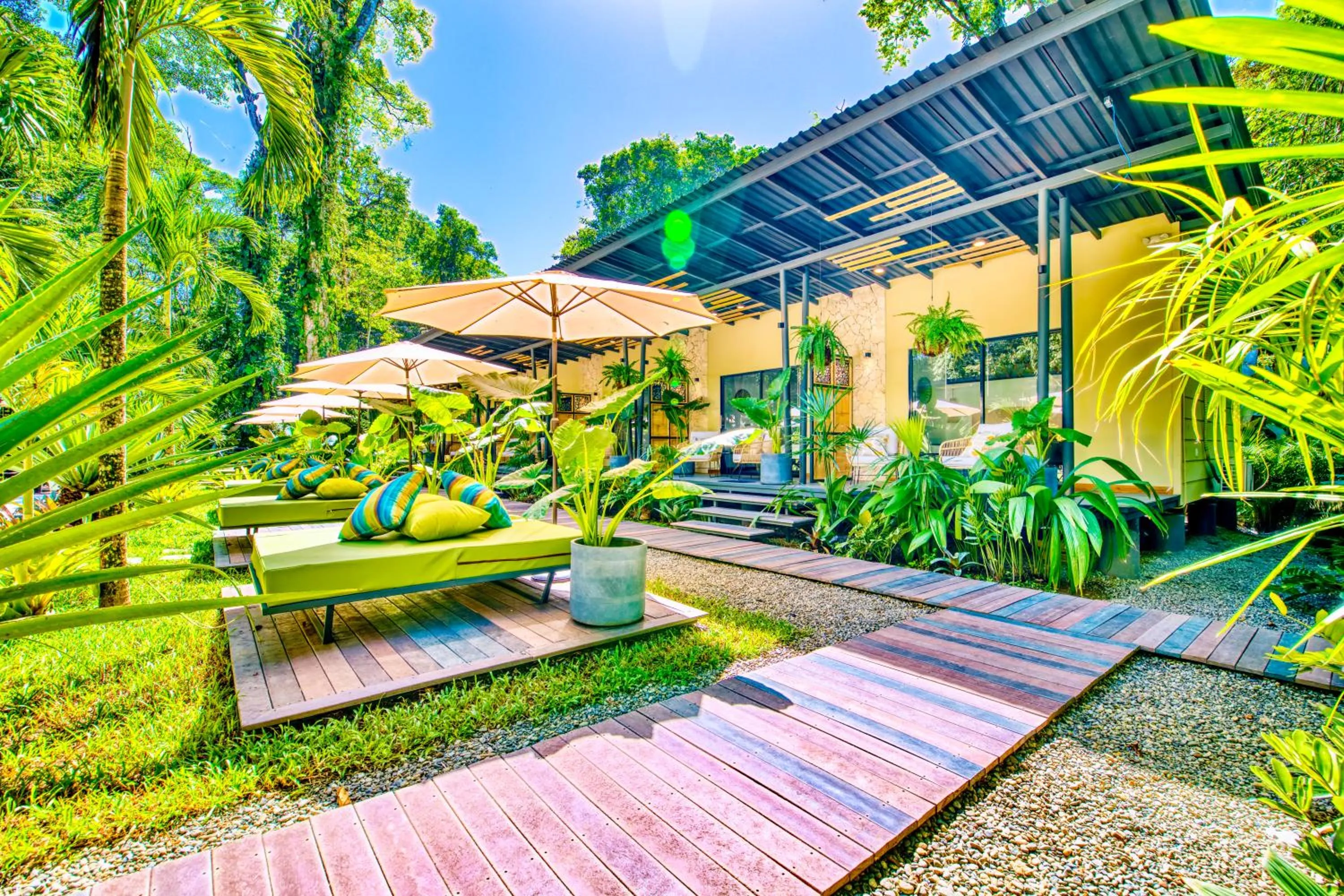 Garden in Exōtico Beach Hotel
