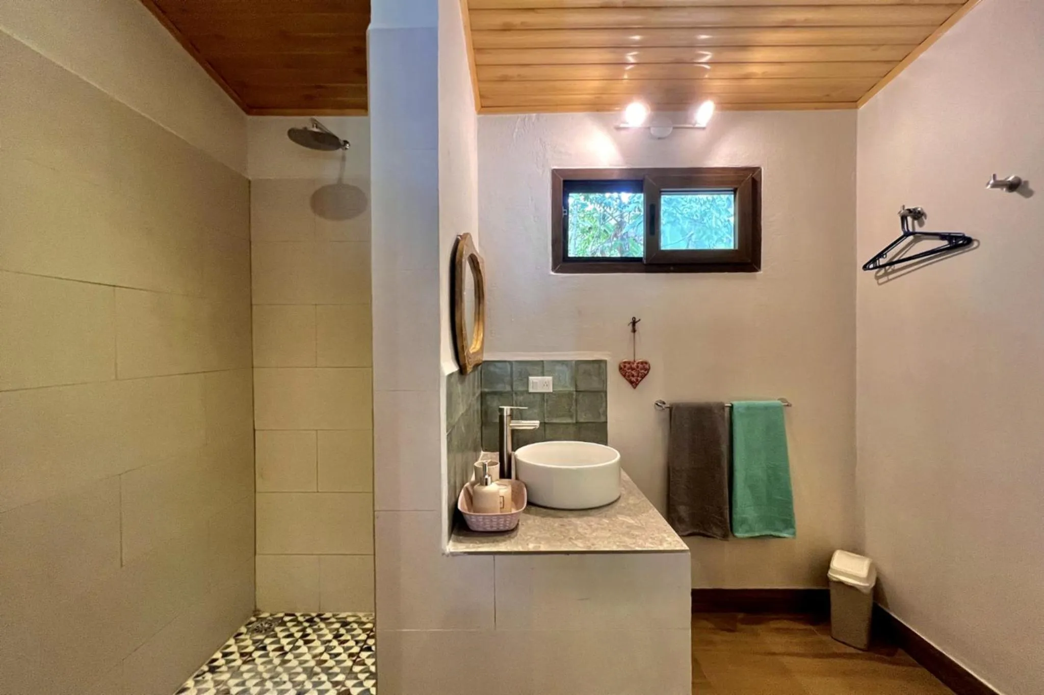 Toilet in Exōtico Beach Hotel