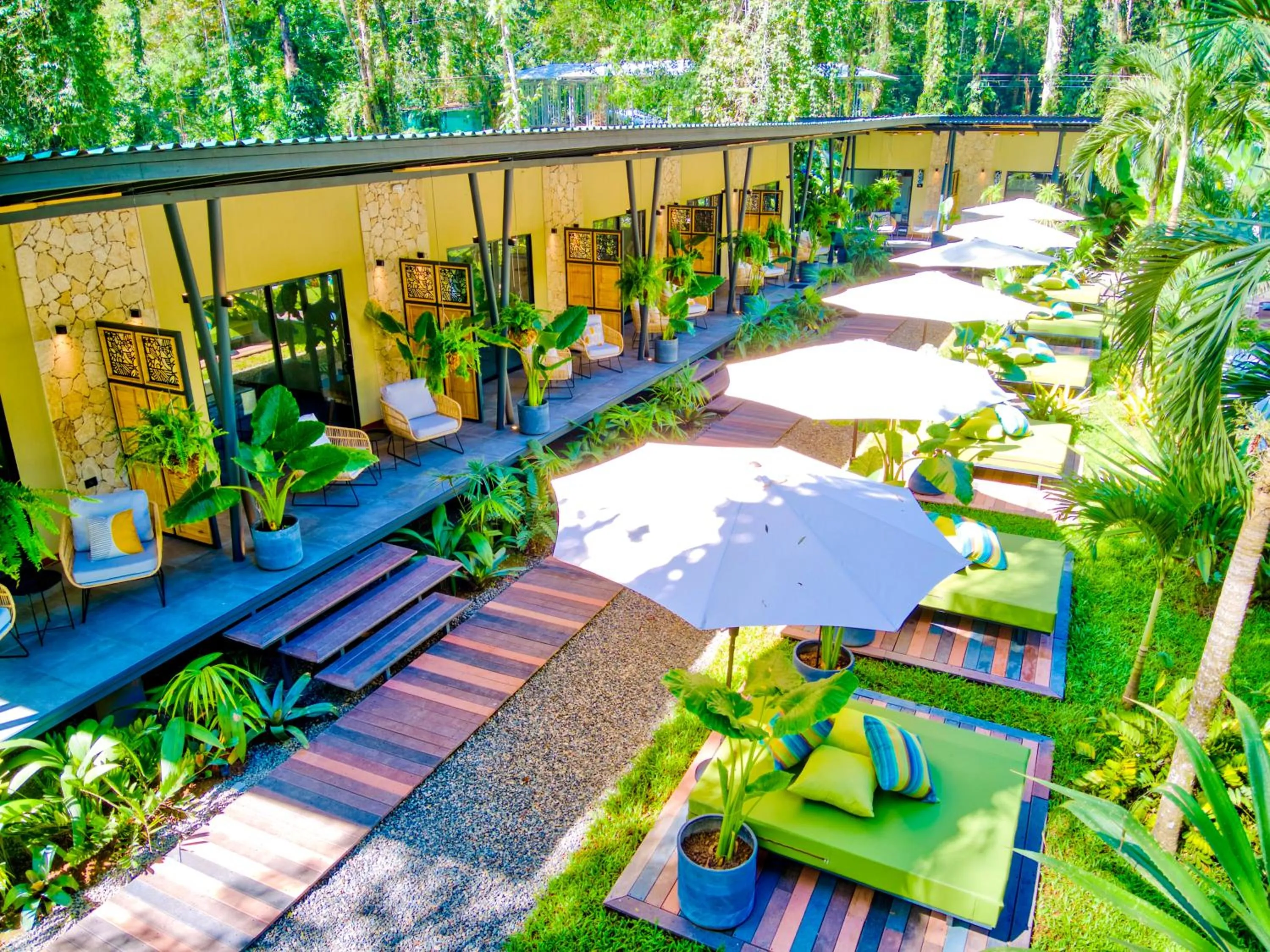 Garden in Exōtico Beach Hotel