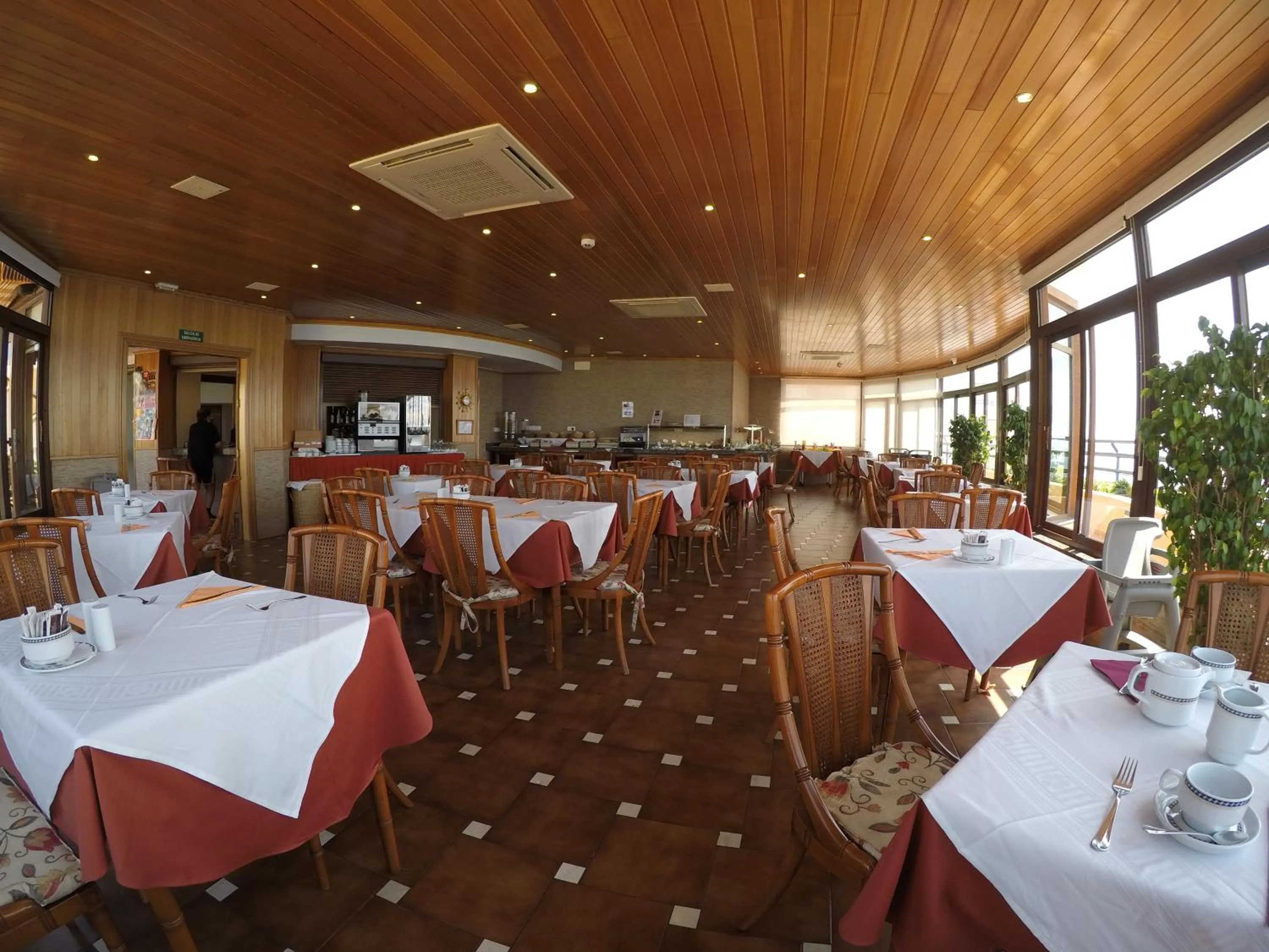 Restaurant/places to eat in Ona Princesa Playa