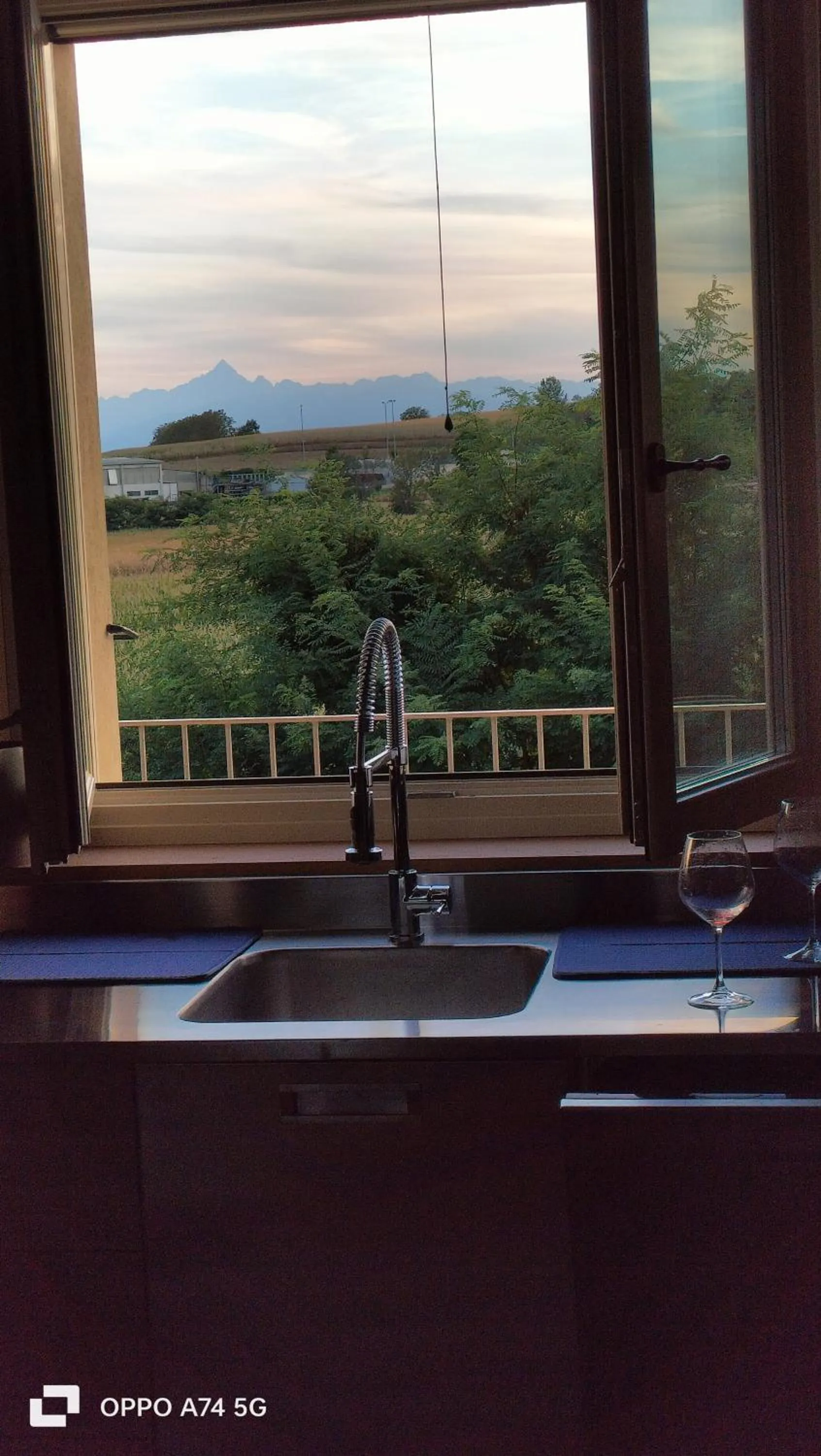 Communal kitchen in Florario B&B