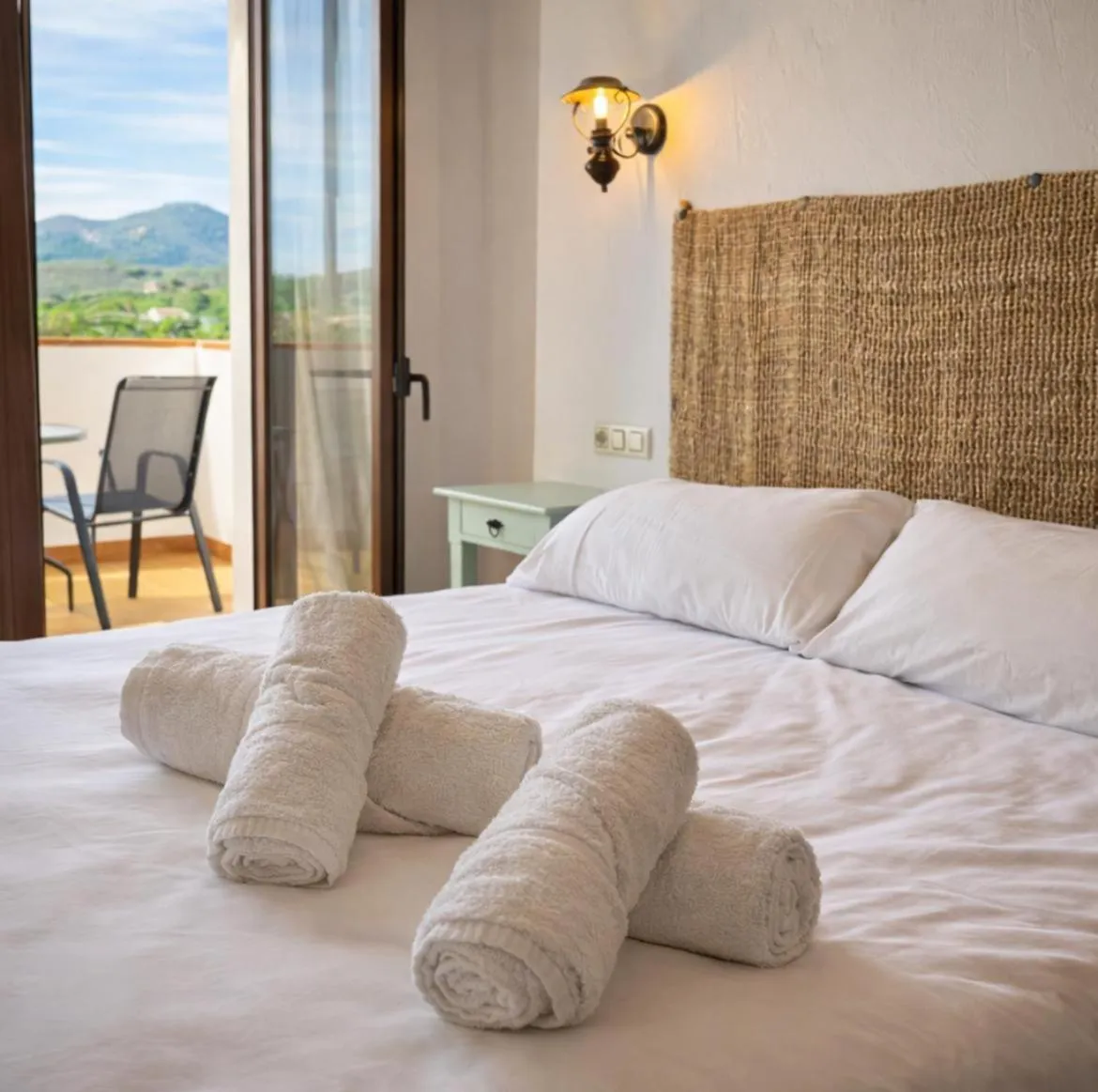 Bed in Hotel Rural Almazara