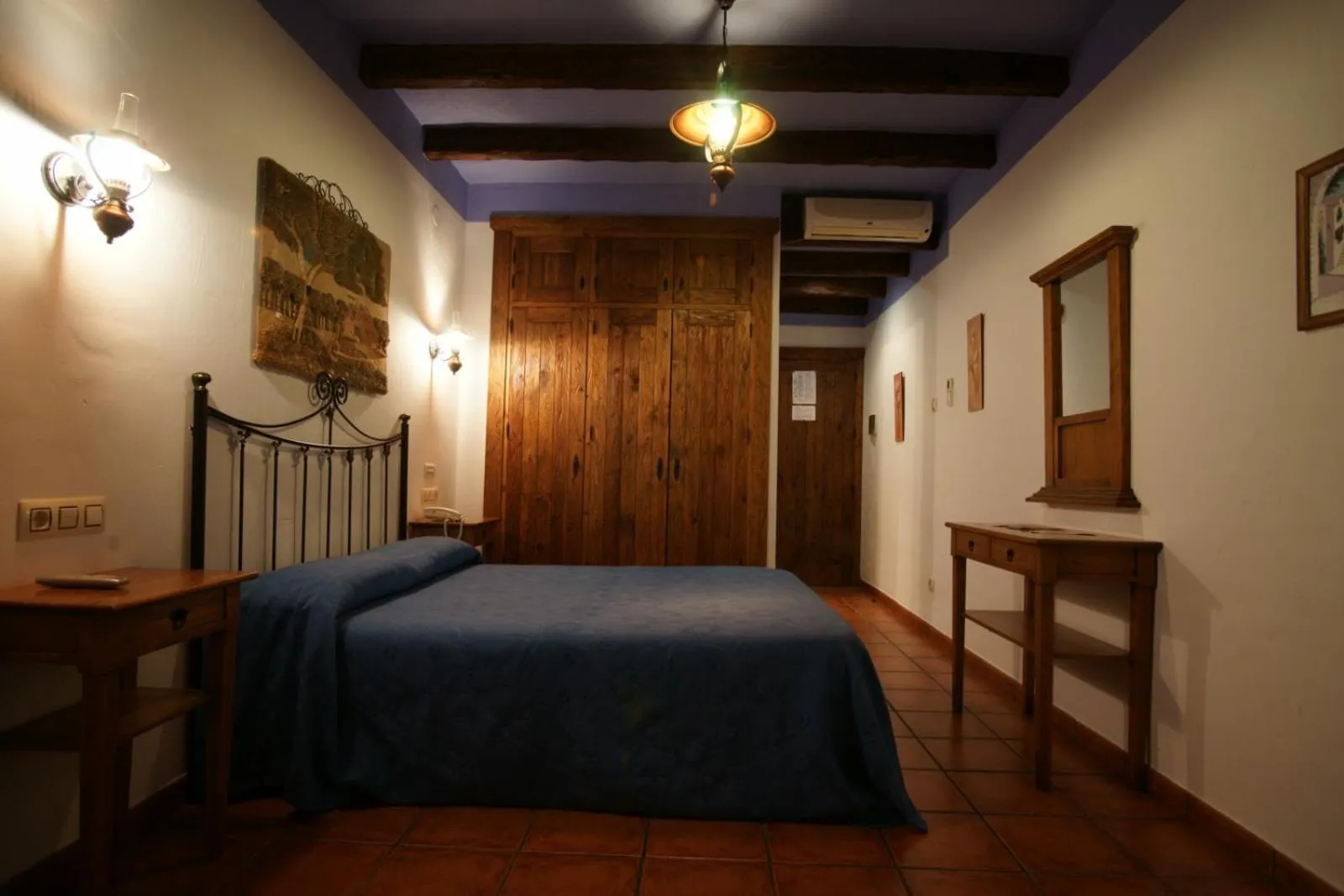 Photo of the whole room, Bed in Hotel Rural Almazara
