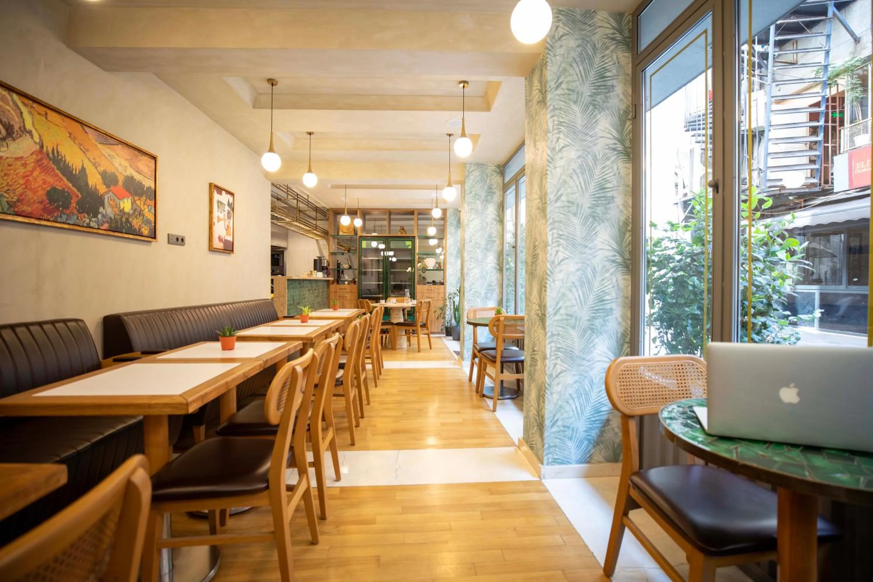 Banquet/Function facilities in 21 Rooms Hotel