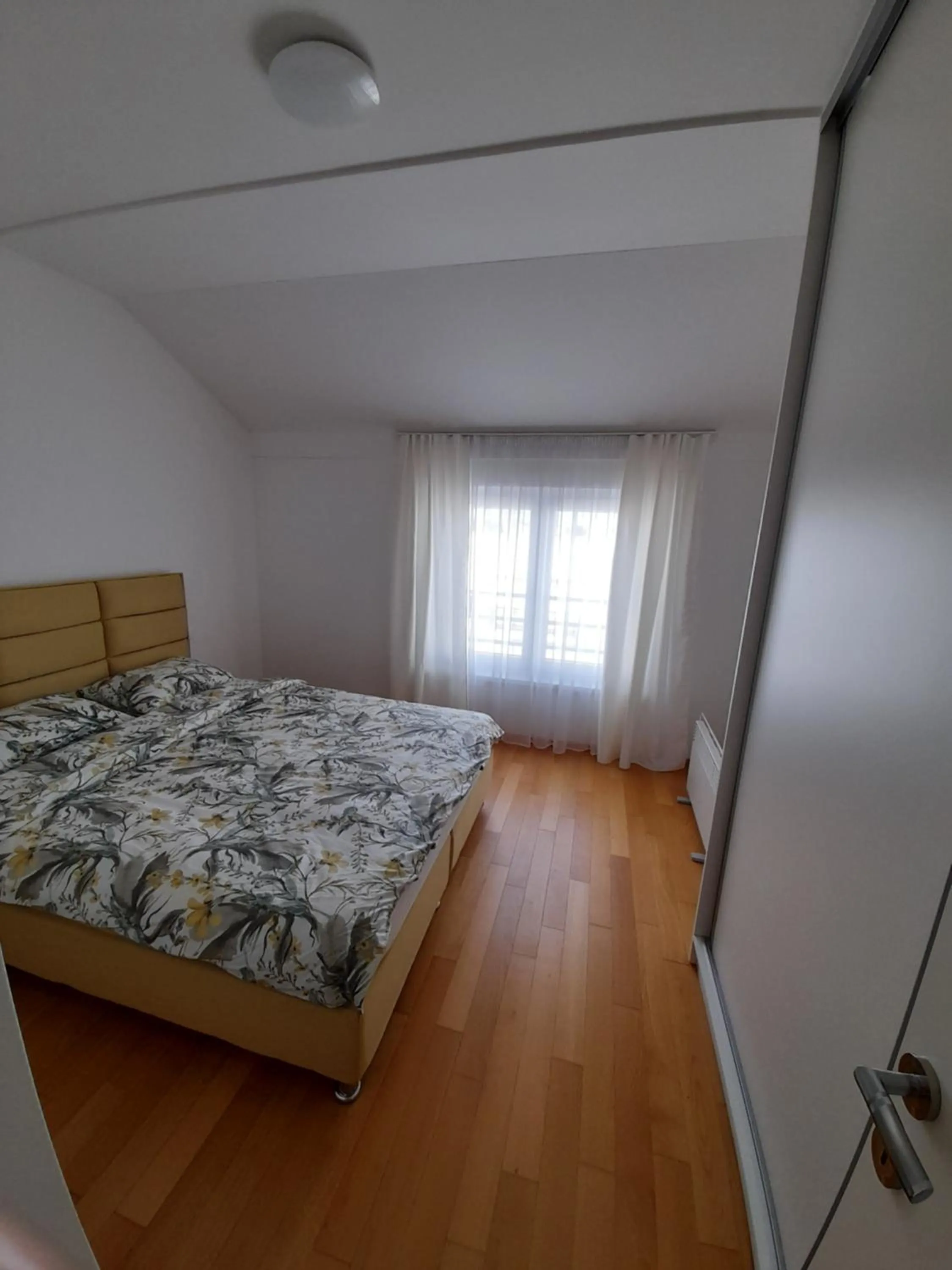 Apartman Lena
