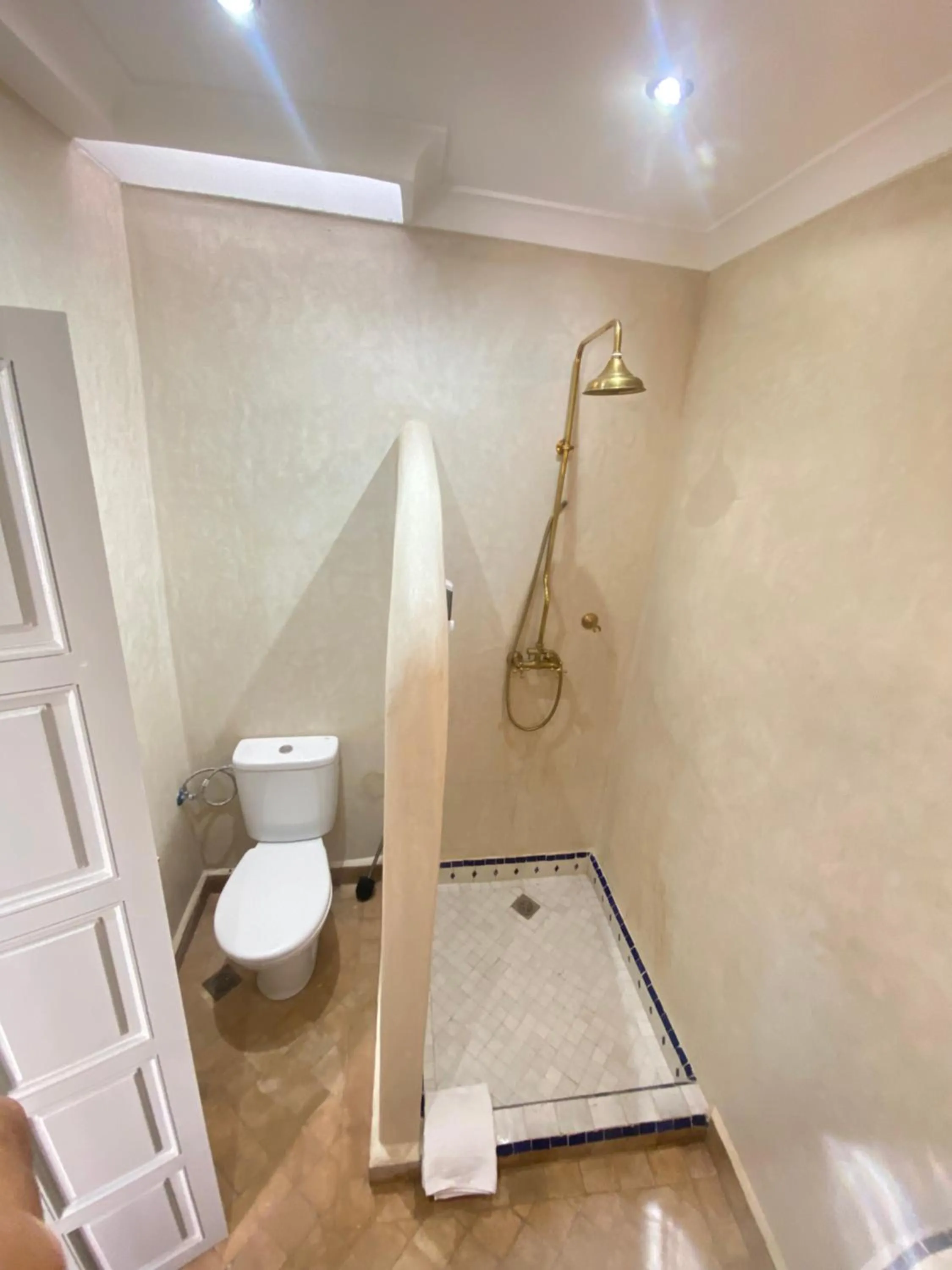 Shower in Riad privatisé Magnolia