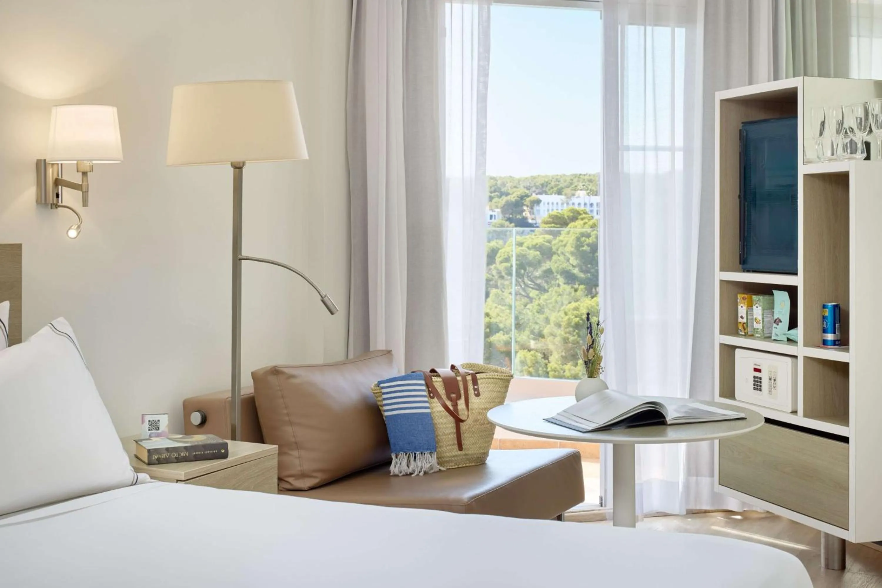 Bedroom, Bed in Meliá Cala Galdana