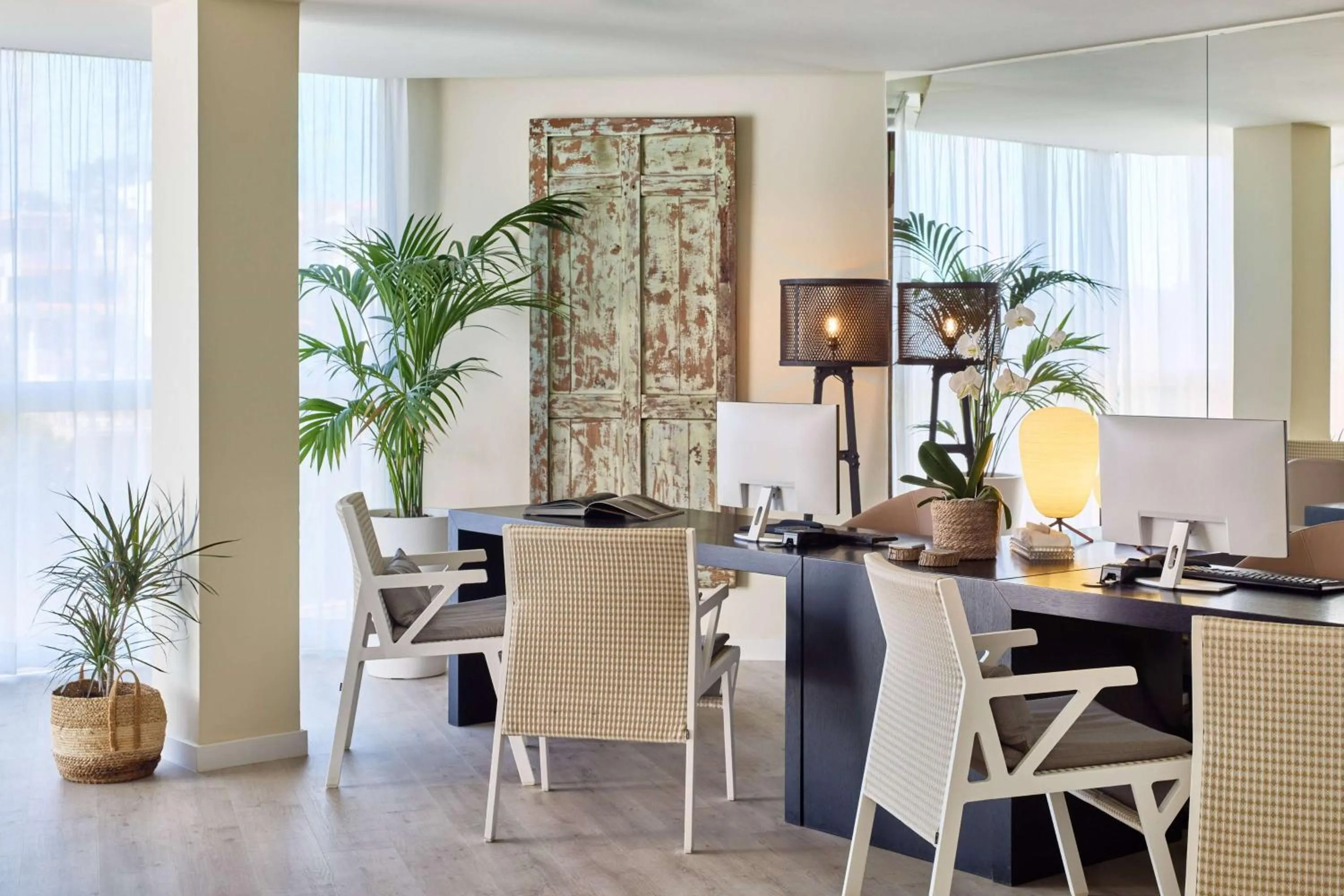 Property building in Meliá Cala Galdana