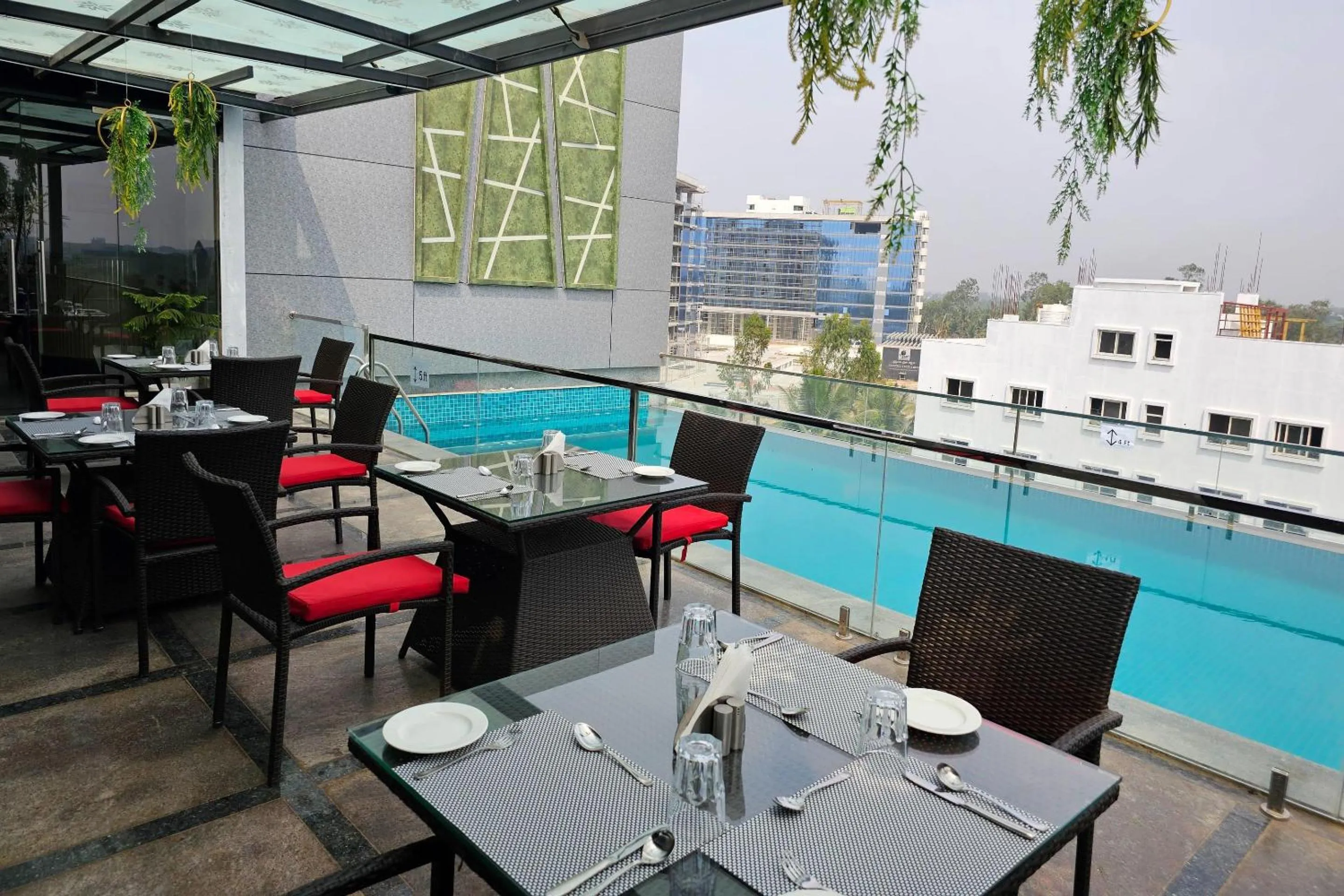 Swimming pool in Quality Inn Rockwell Grand, Bangalore