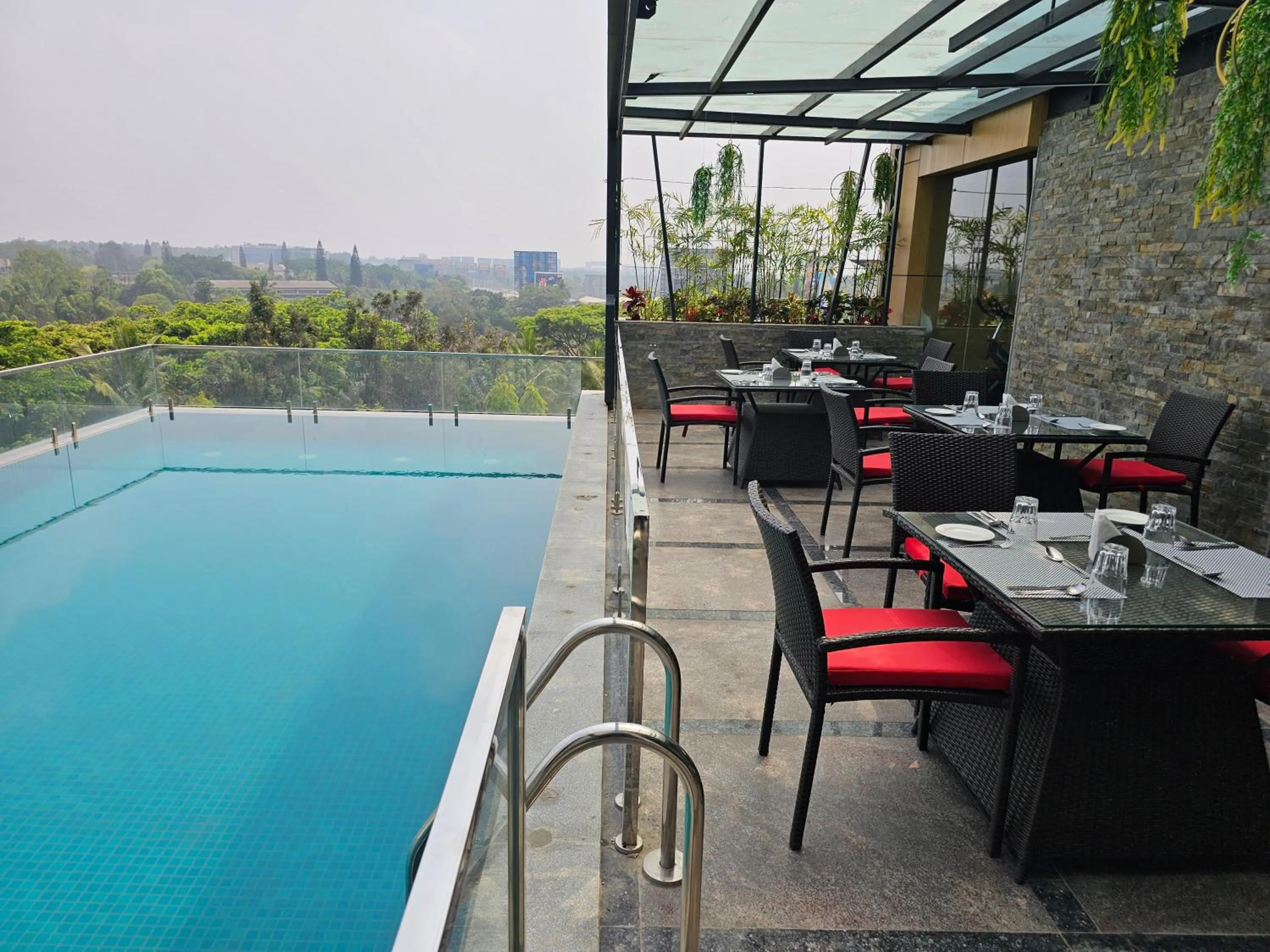Swimming pool in Quality Inn Rockwell Grand, Bangalore