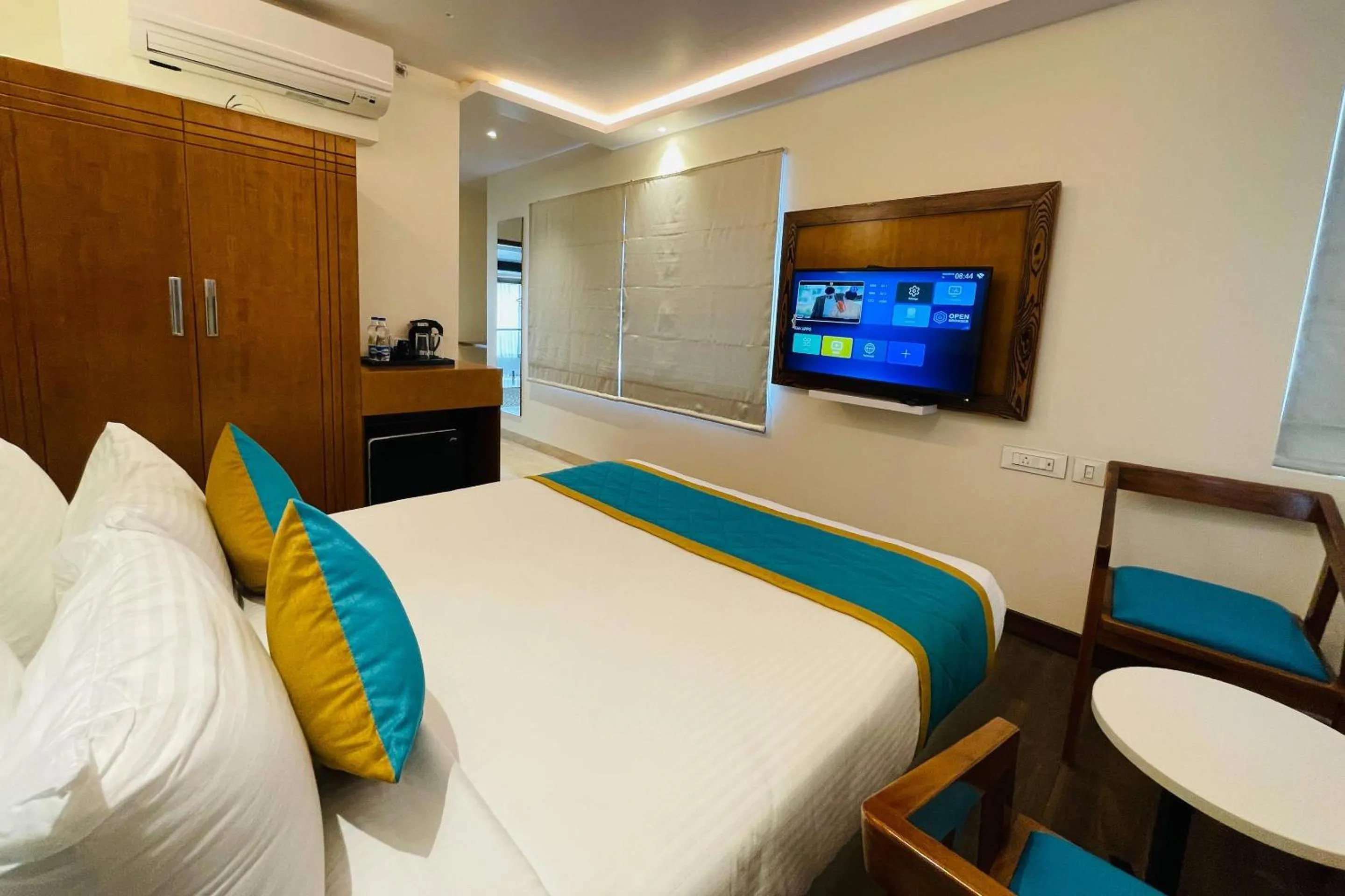 Bedroom in Quality Inn Rockwell Grand, Bangalore