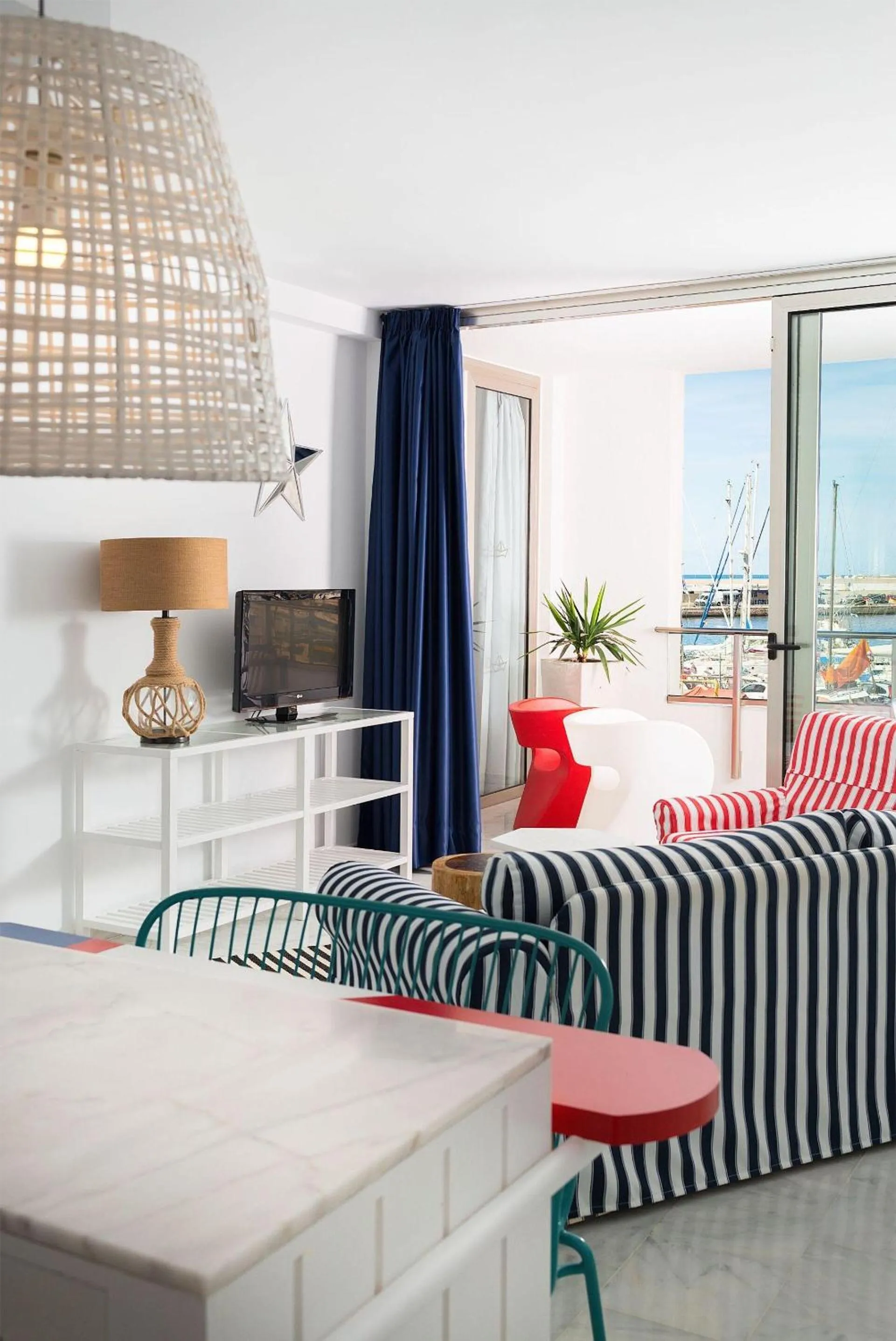 Photo of the whole room, Bed in Marina Suites Gran Canaria