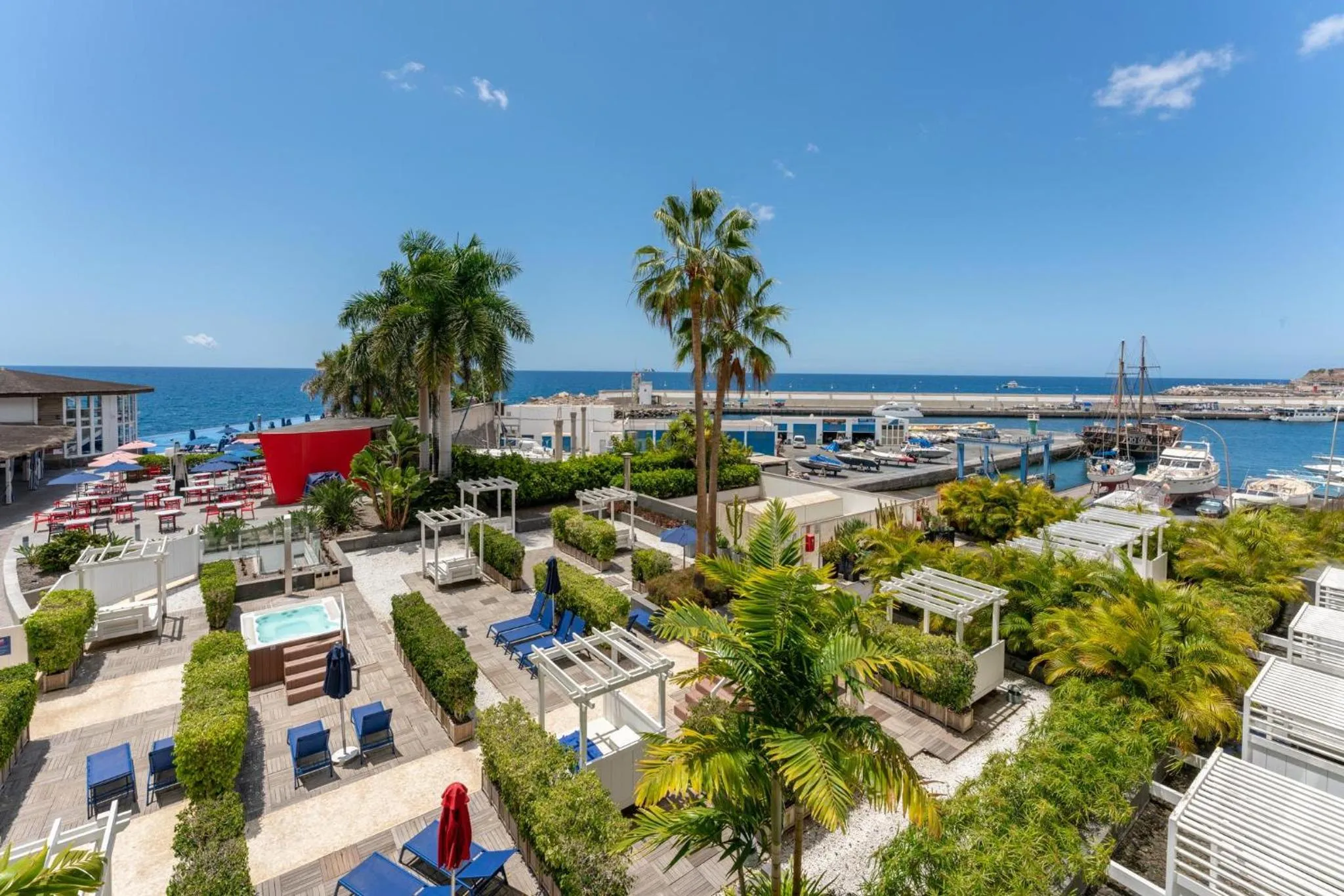 Property building in Marina Suites Gran Canaria