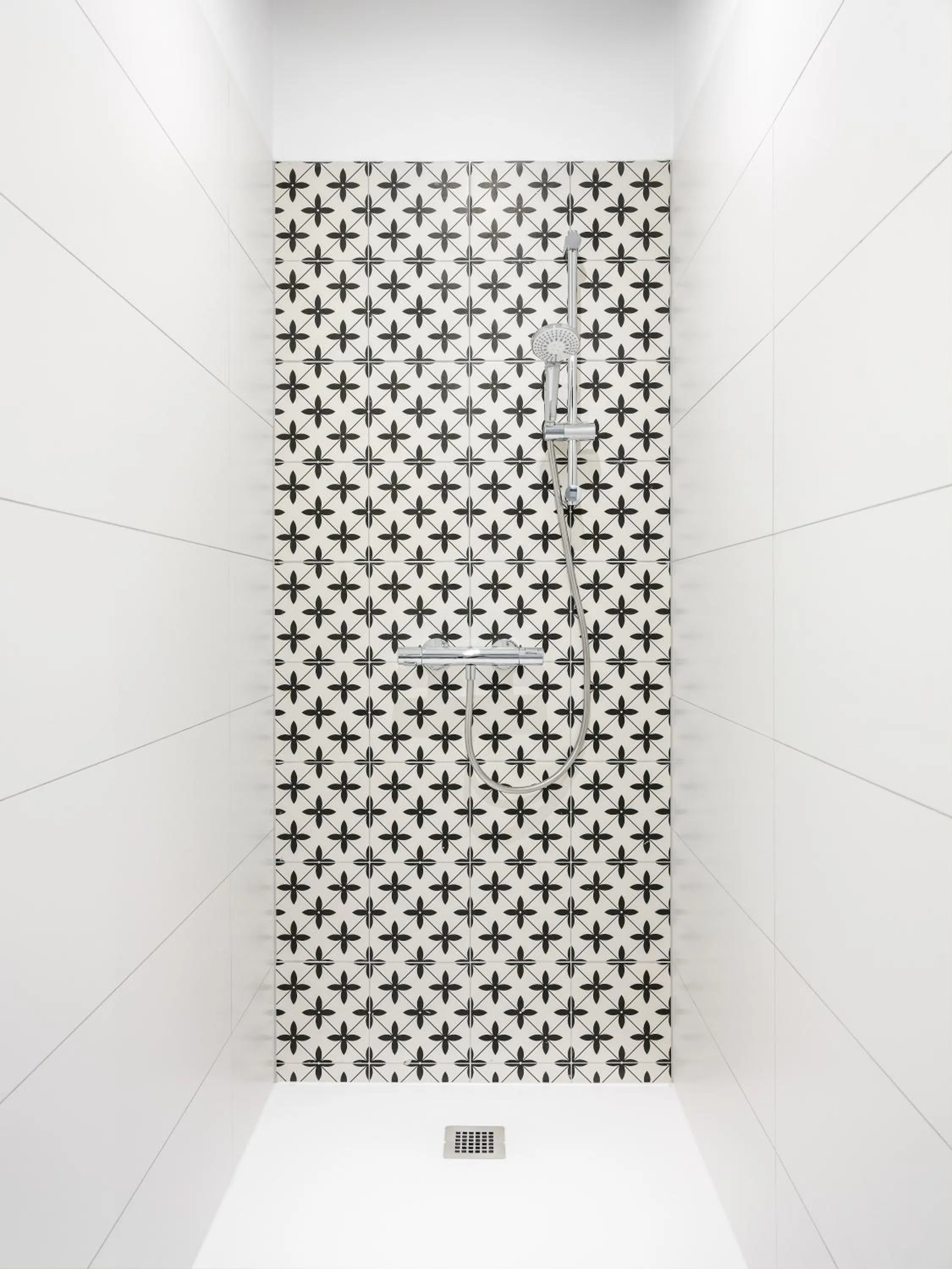 Shower in Old Market Residence