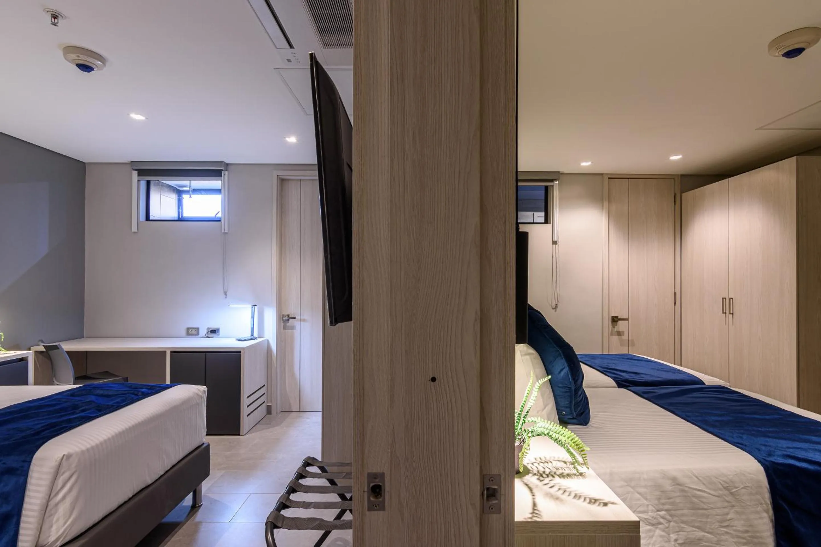 Bedroom, Bed in 4 Sur Hotel