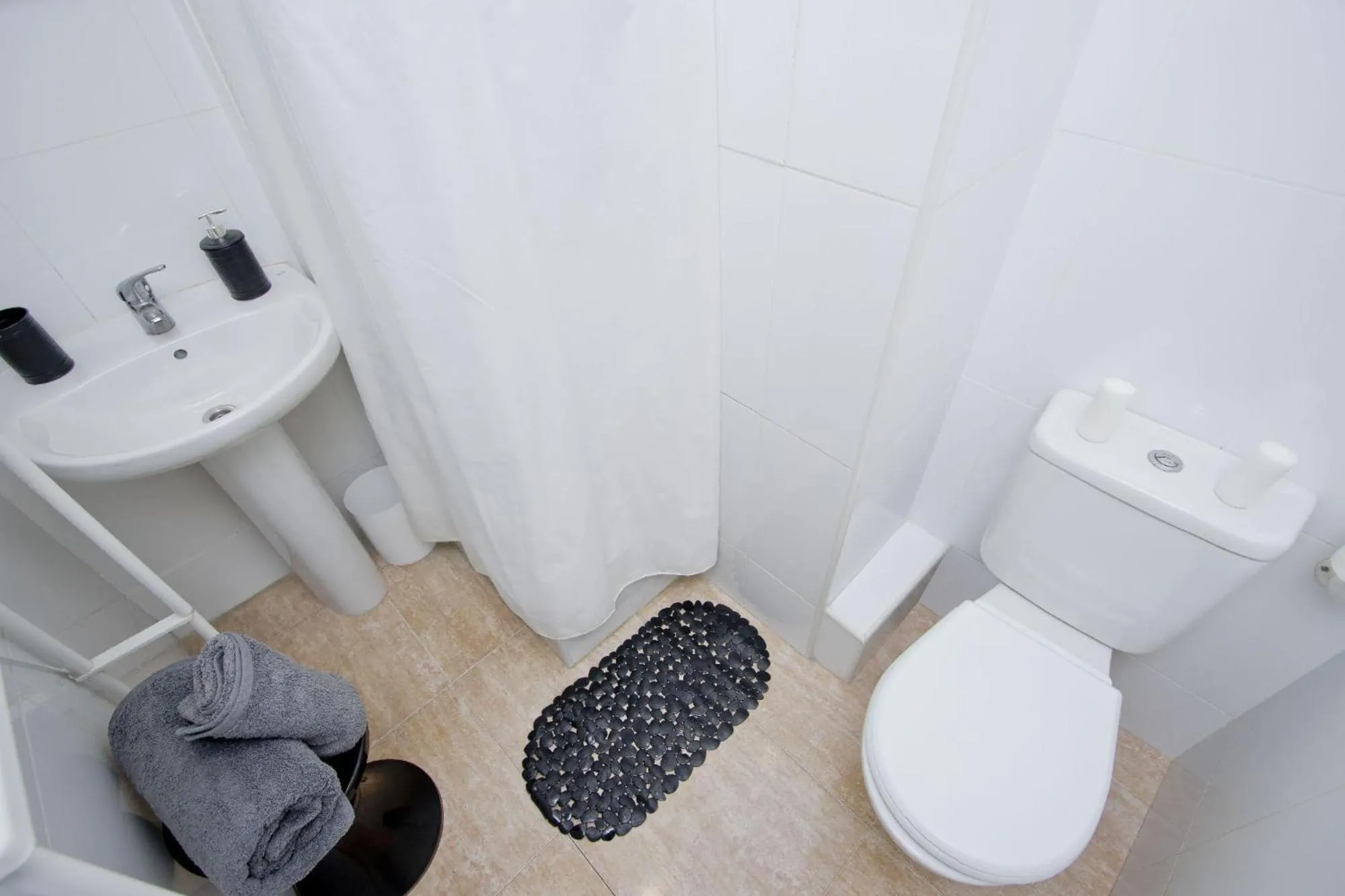 Barcelona City North Hostal