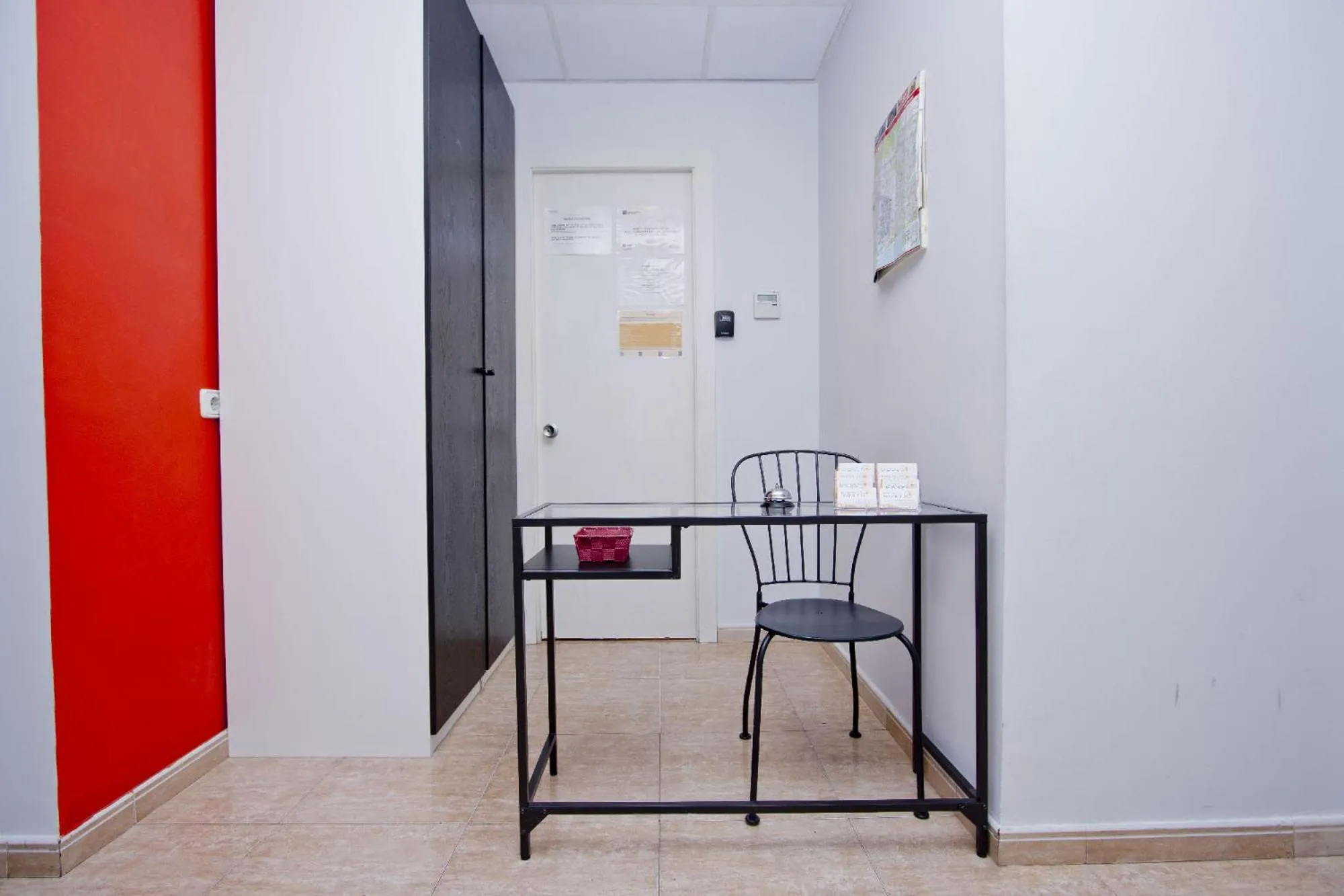 Barcelona City North Hostal