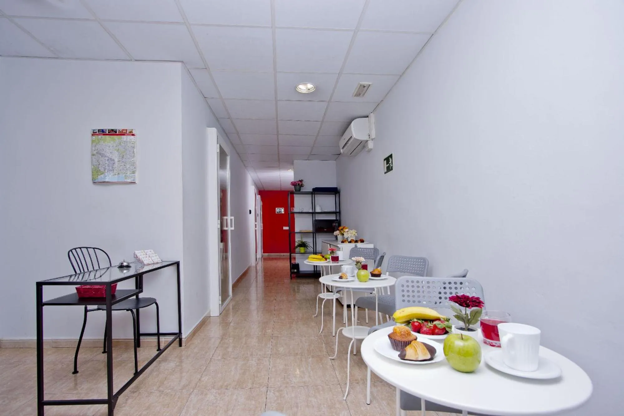 Barcelona City North Hostal