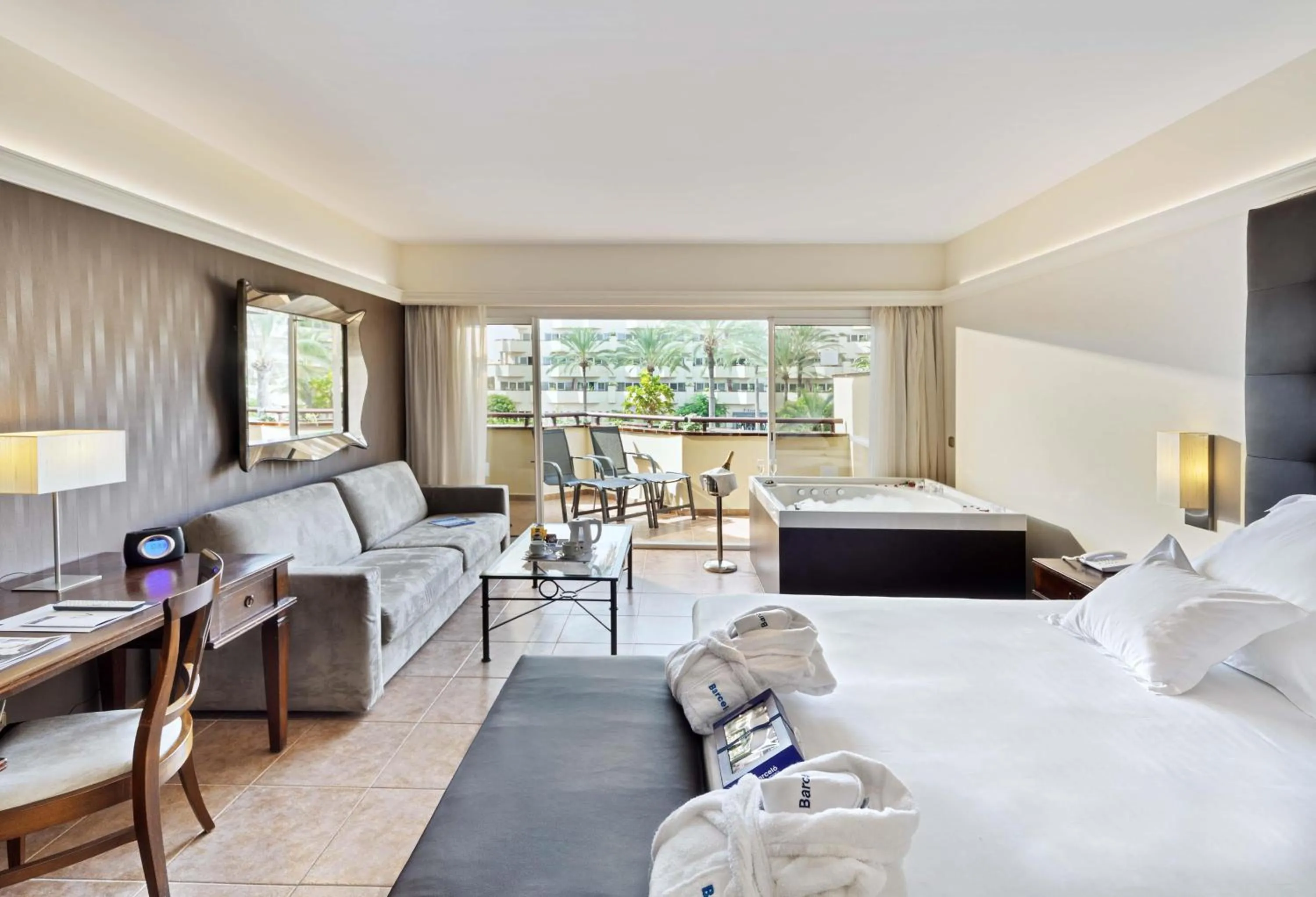 Bedroom, Bed in Barceló Corralejo Bay - Adults Only