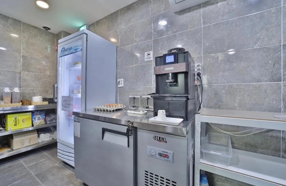 Kitchen or kitchenette in Hotel Torang Jeonju