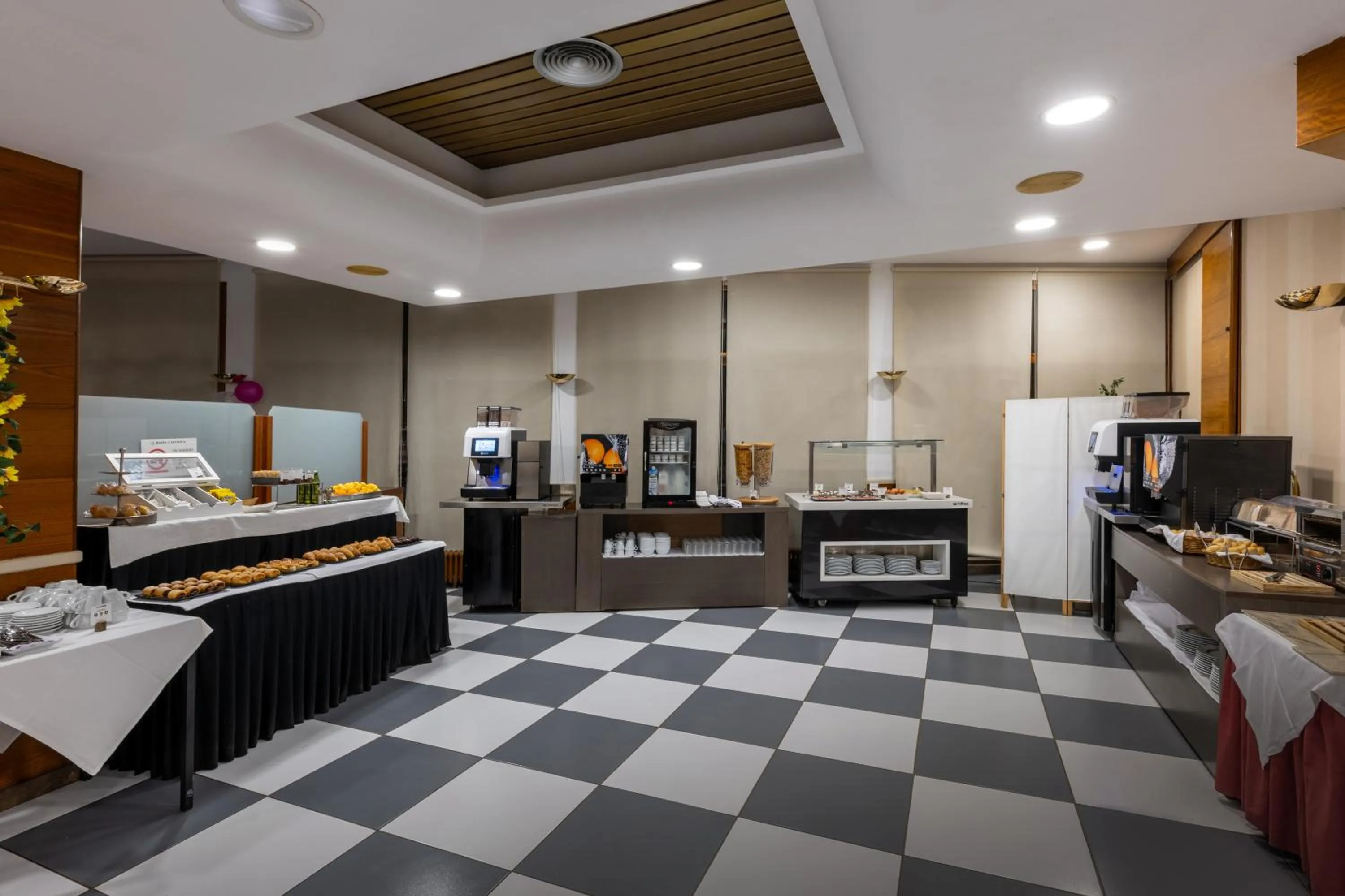 Breakfast in Hotel Casanova