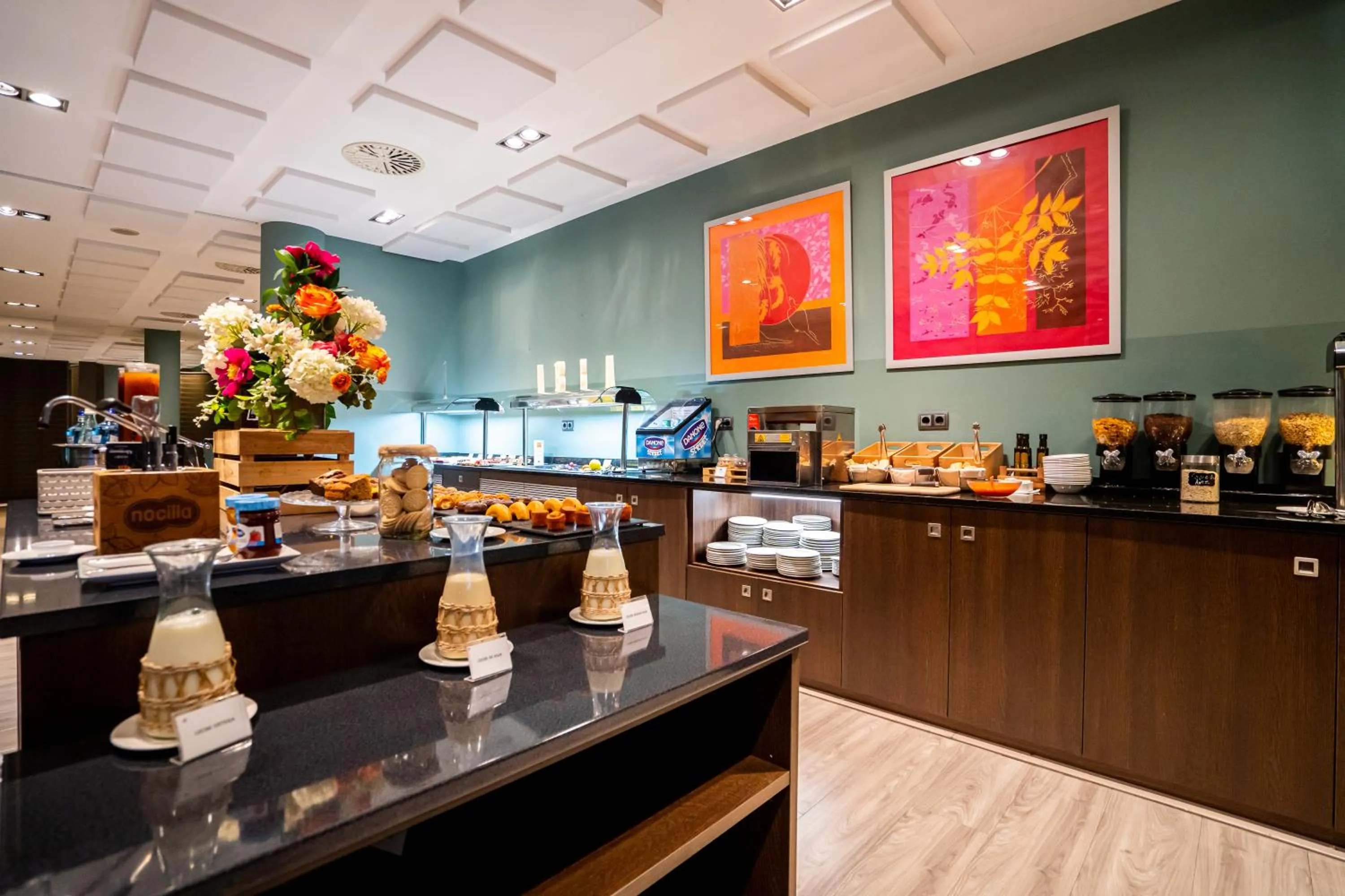 Buffet breakfast in Abba Huesca