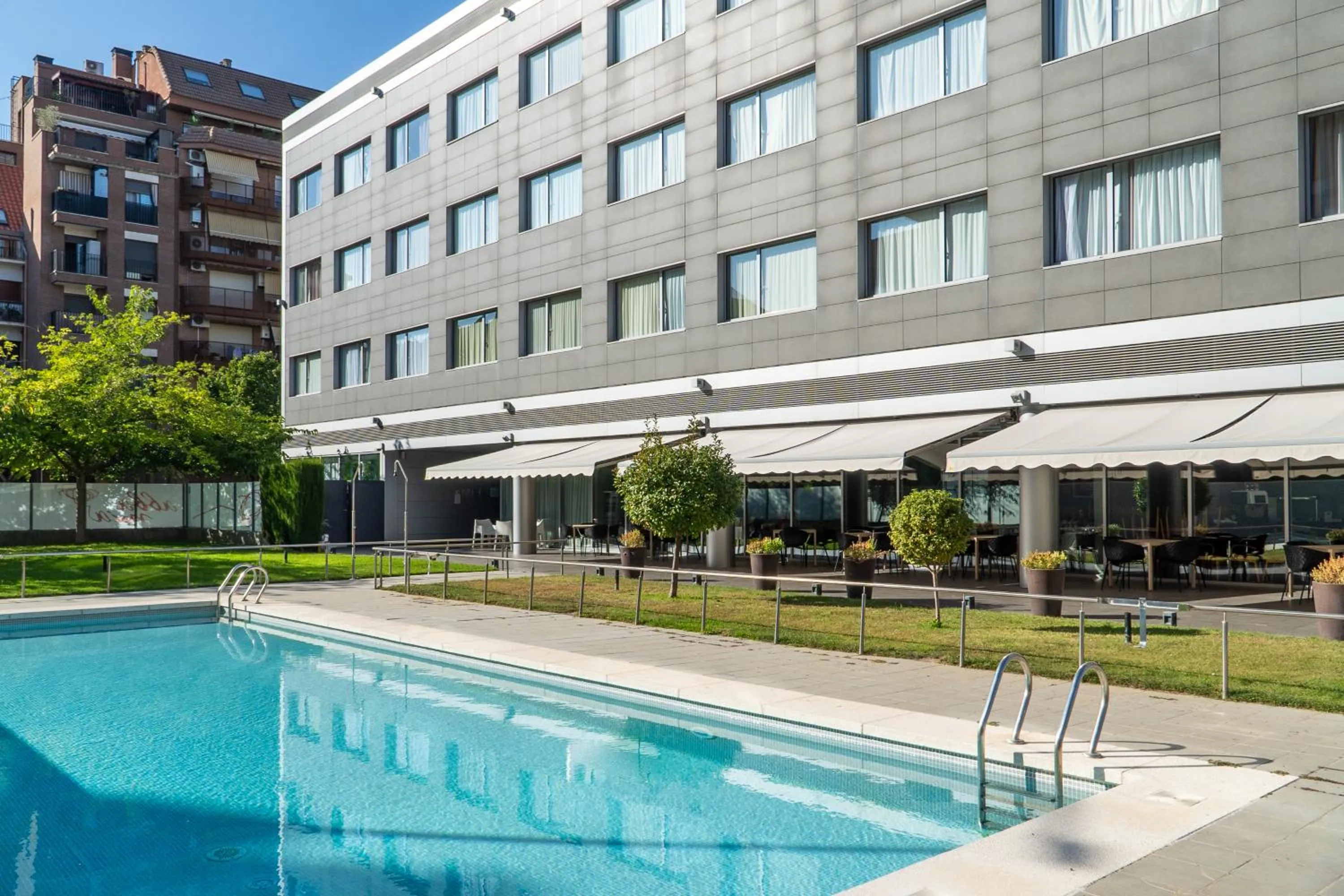 Swimming pool in Abba Huesca