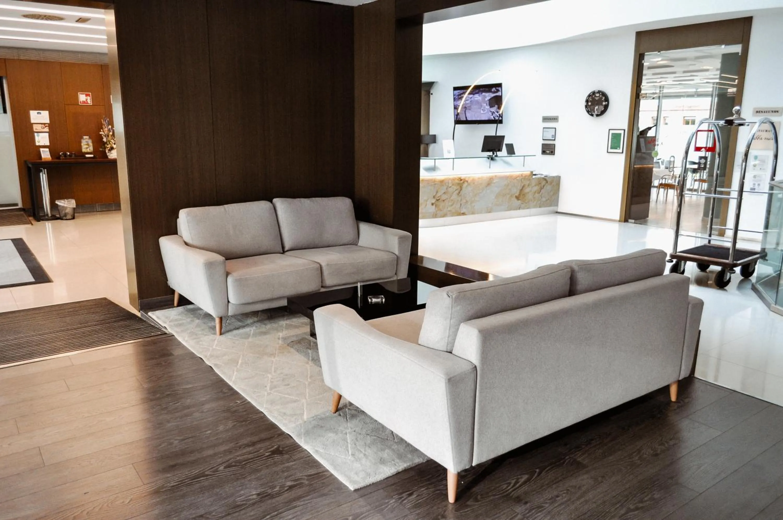 Seating area in Abba Huesca