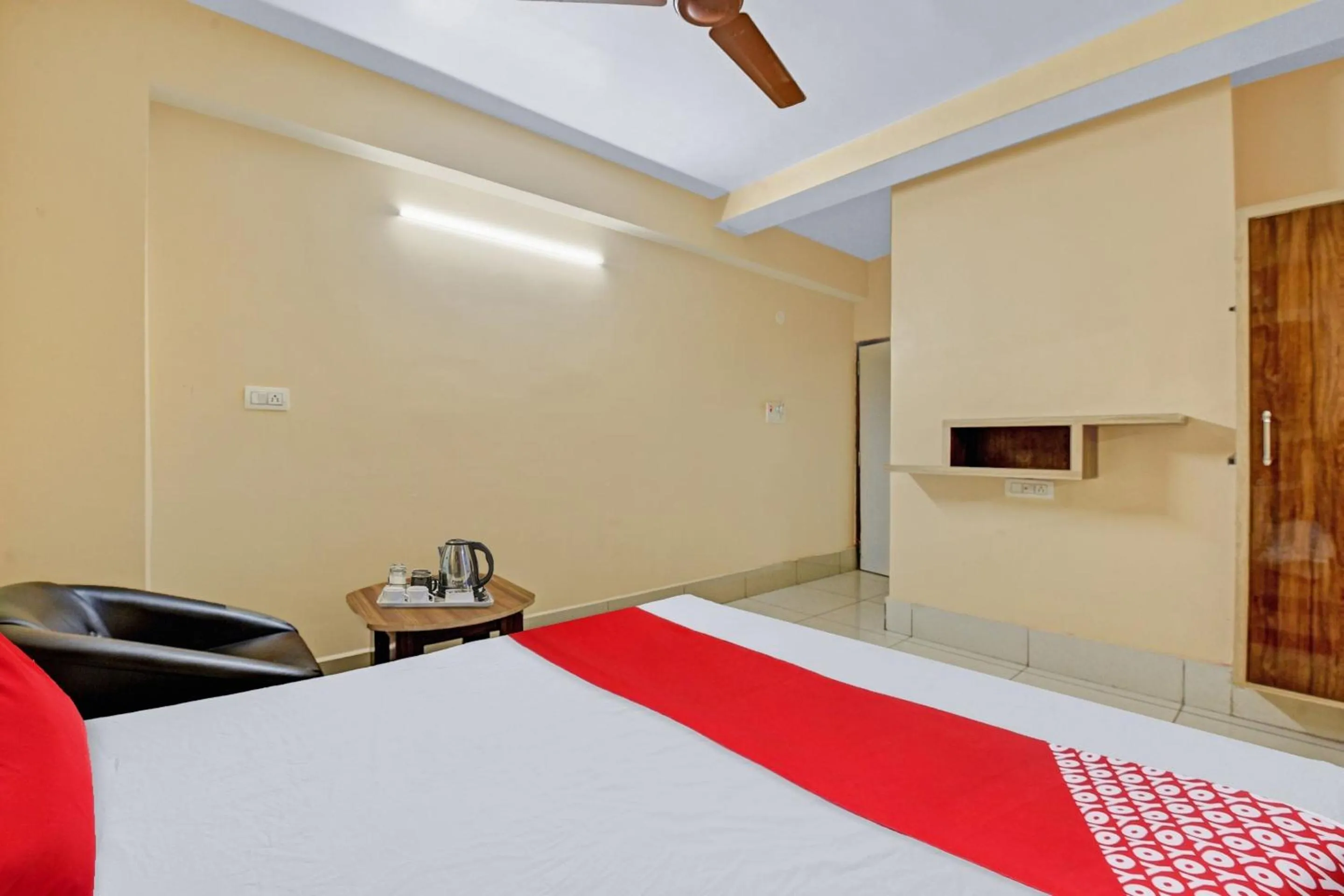 Bedroom, Bed in Hotel O SRI JAGARNATH BANQUET & HOTEL