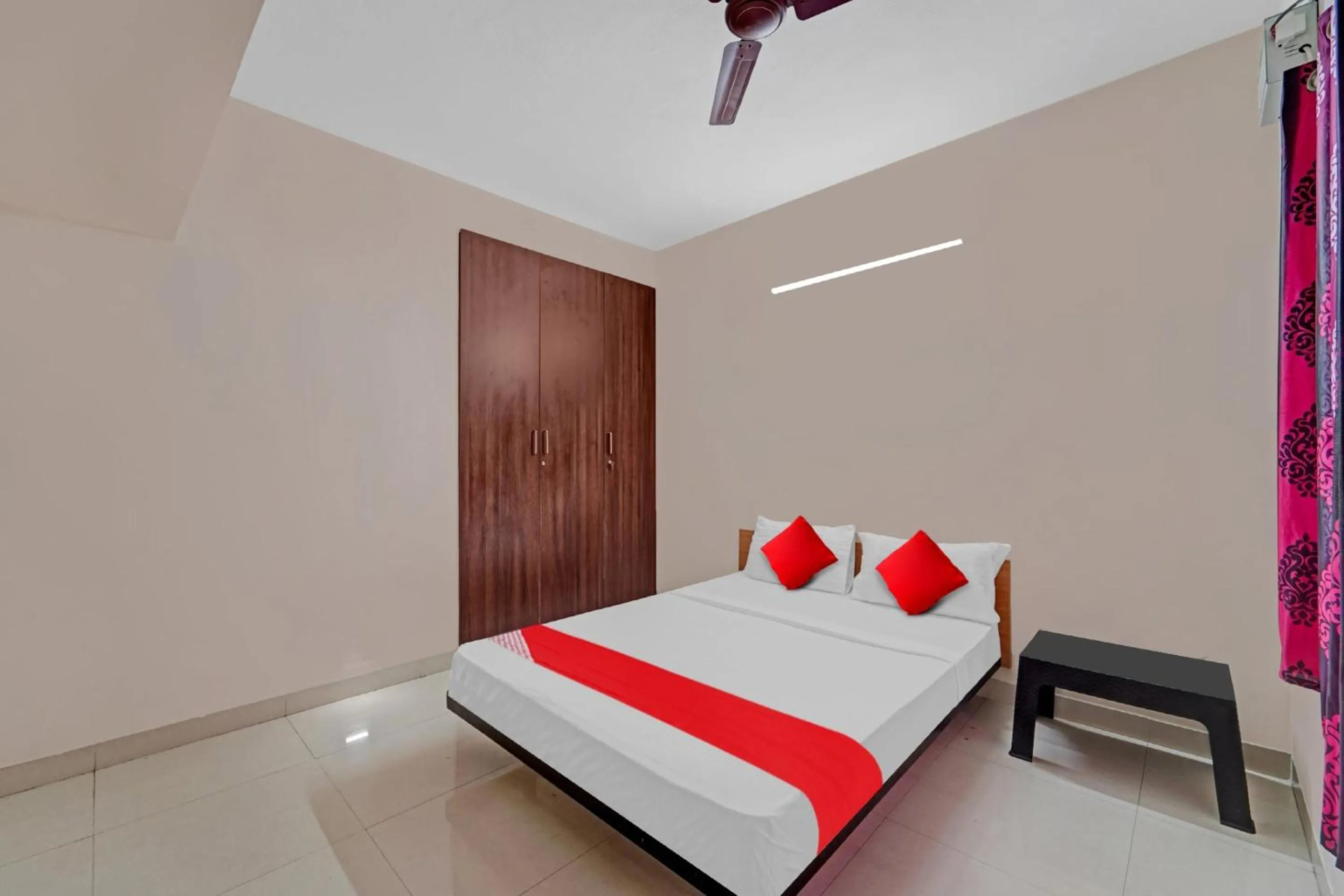 Hotel O Grand Residency