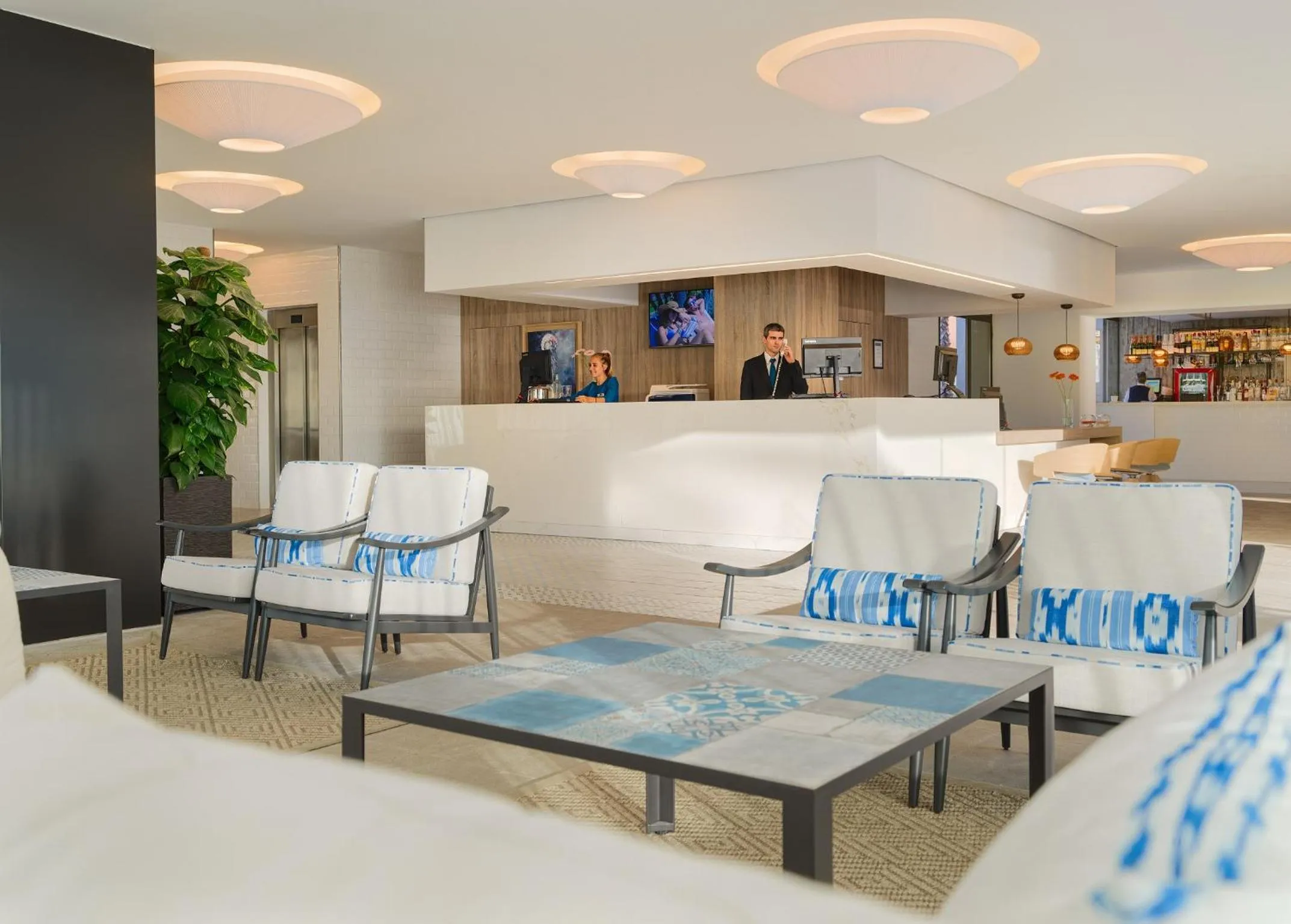 Lobby or reception in H10 Casa del Mar