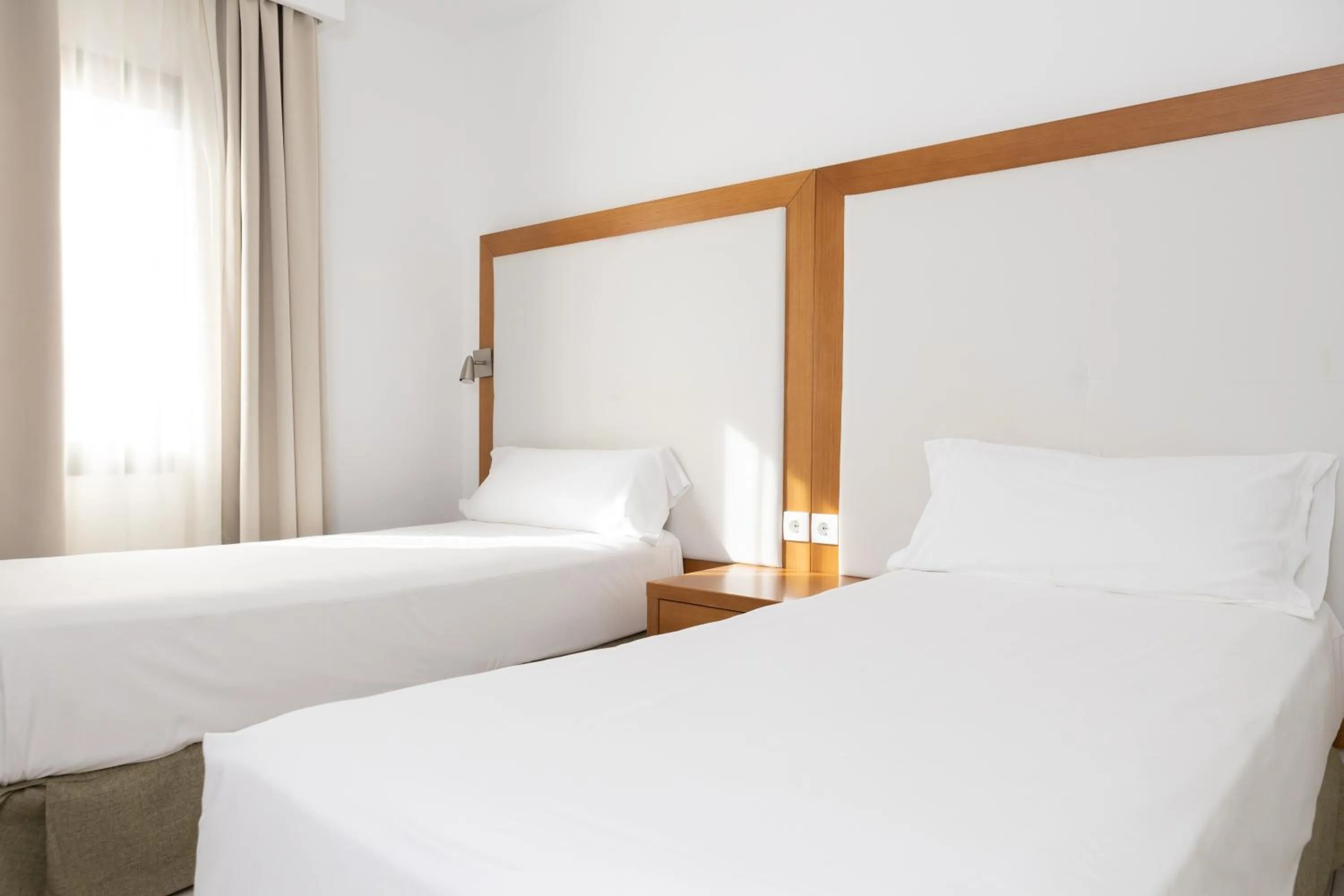 Bed in Apartamentos Hesperia Bristol Playa