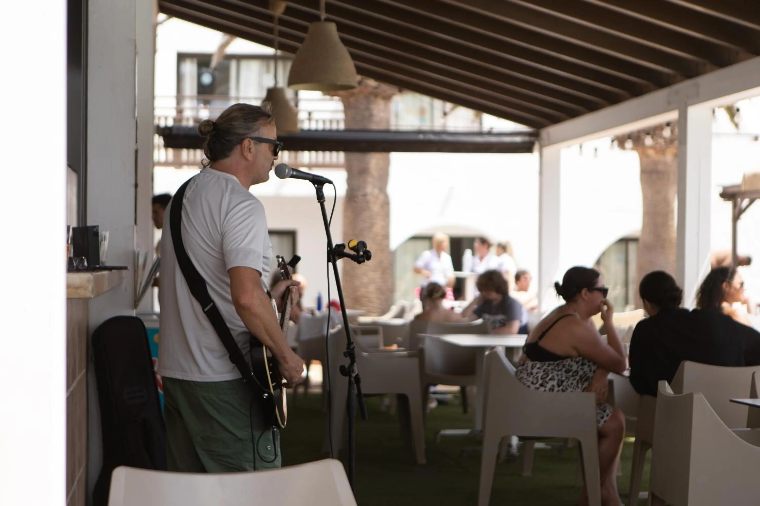 Lounge or bar in Apartamentos Hesperia Bristol Playa